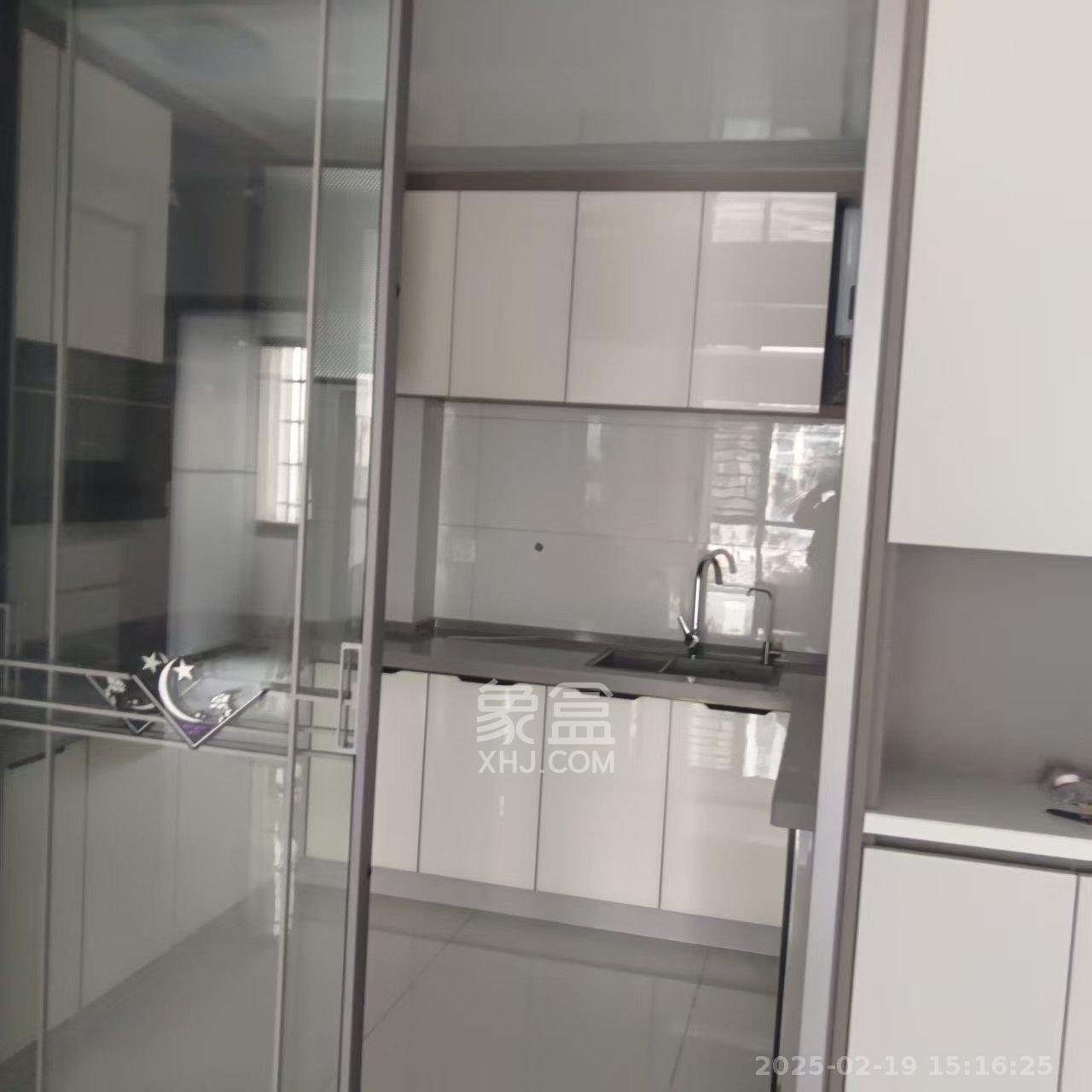 惟智园安置小区 4室2厅2卫 2700.0元/月 惟智园安置小区 4室2厅2卫 2700.0元/月室内图