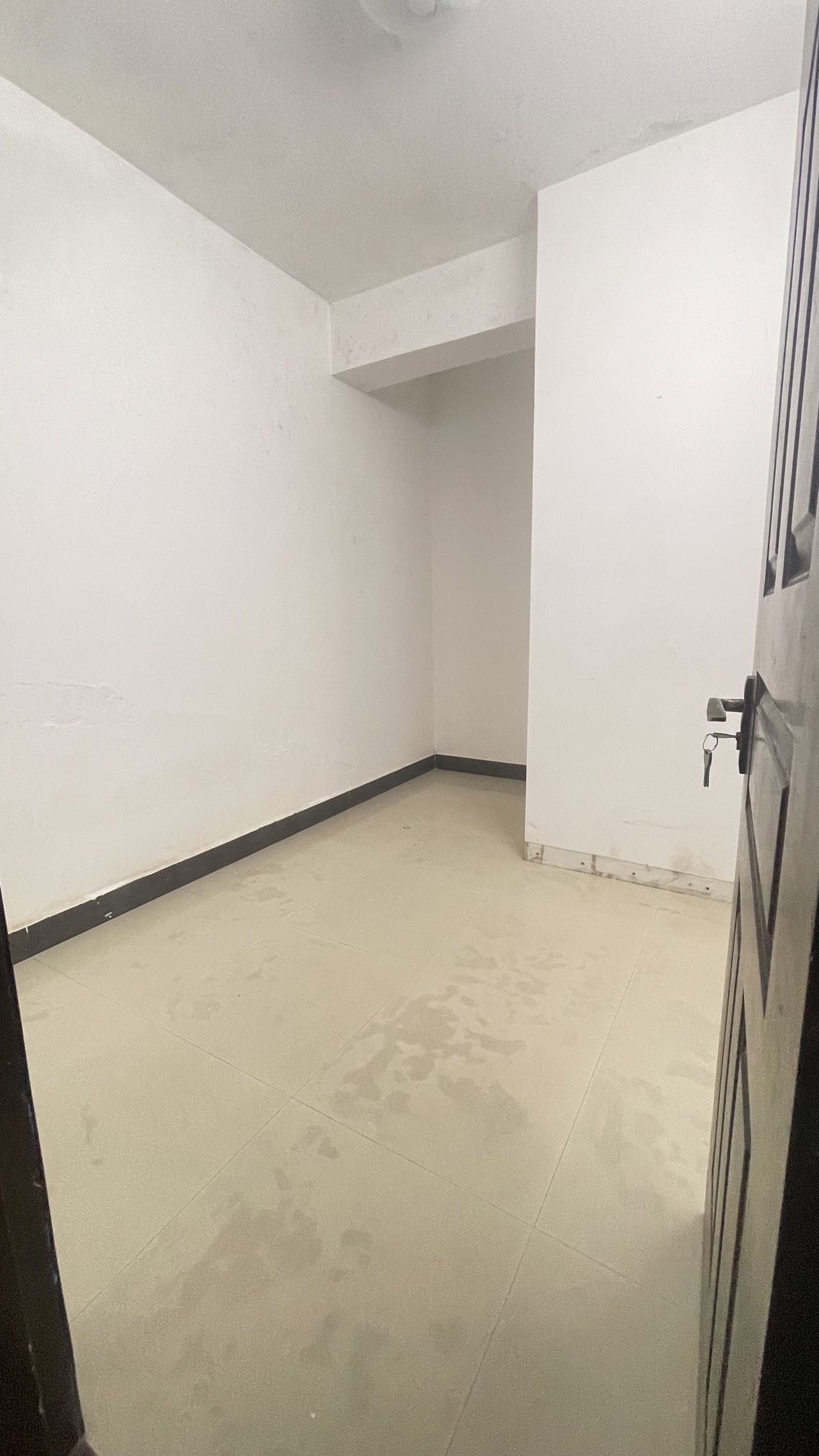 荣静大厦 3室2厅1卫 80.0万 荣静大厦 3室2厅1卫 80.0万客厅