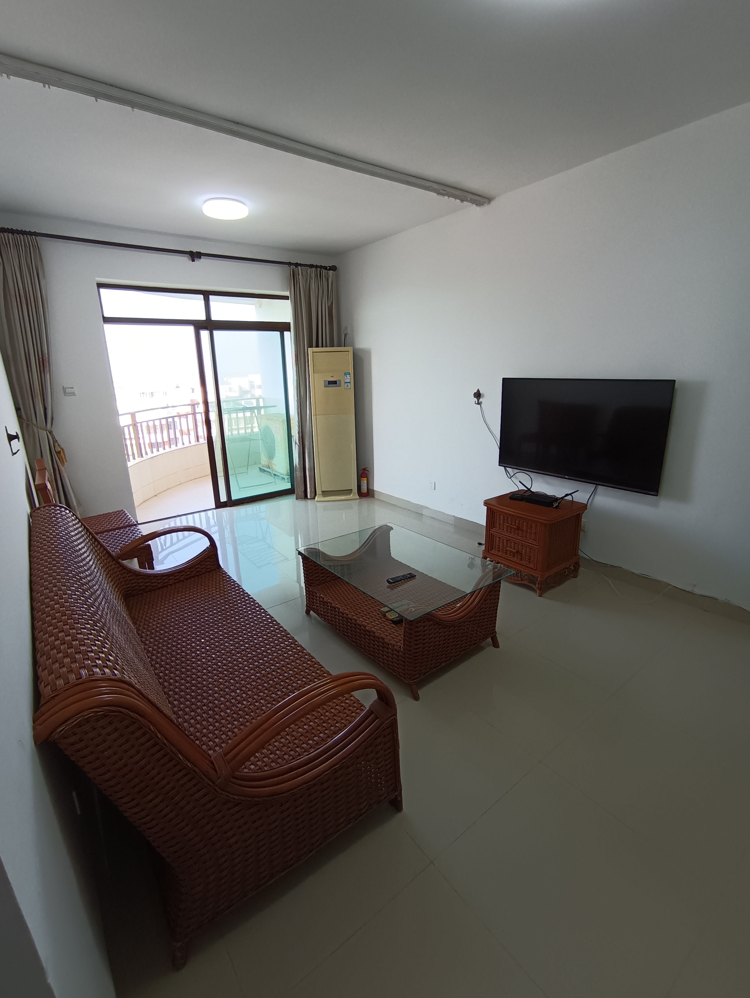 蔚蓝海语印象 1室1厅1卫 2100.0元/月 蔚蓝海语印象 1室1厅1卫 2100.0元/月室内图