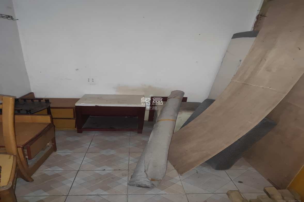 向韶村 3室1厅1卫 2000.0元/月 向韶村 3室1厅1卫 2000.0元/月室内图