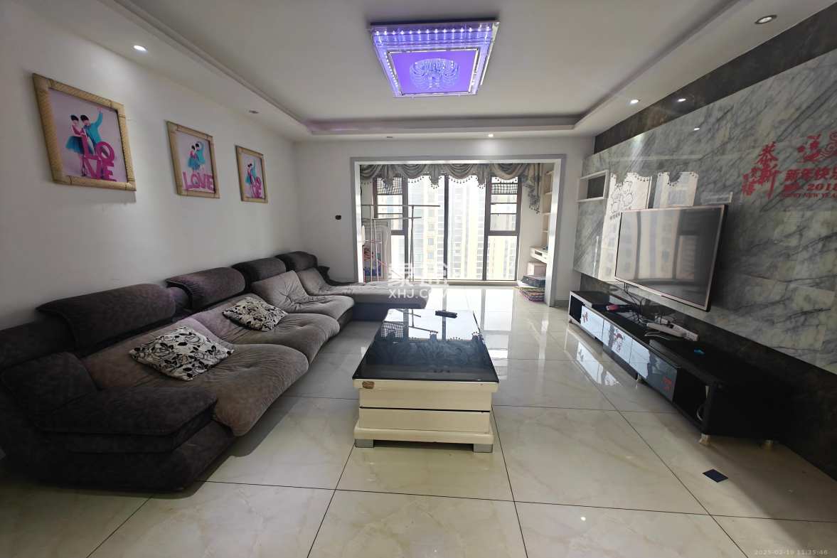 佳兆业金域天下二期 3室2厅2卫 1800.0元/月 佳兆业金域天下二期 3室2厅2卫 1800.0元/月室内图