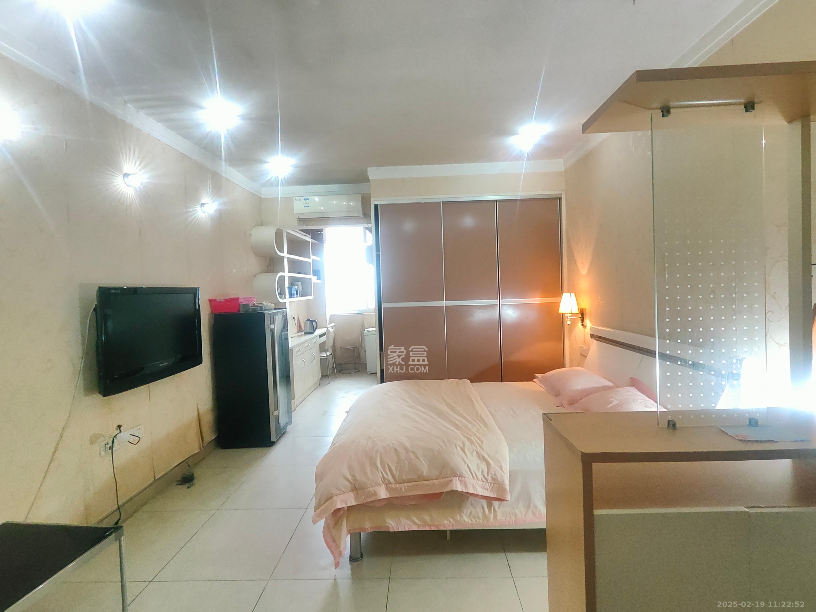 建鸿达现代公寓 1室1厅1卫 1500.0元/月 建鸿达现代公寓 1室1厅1卫 1500.0元/月室内图