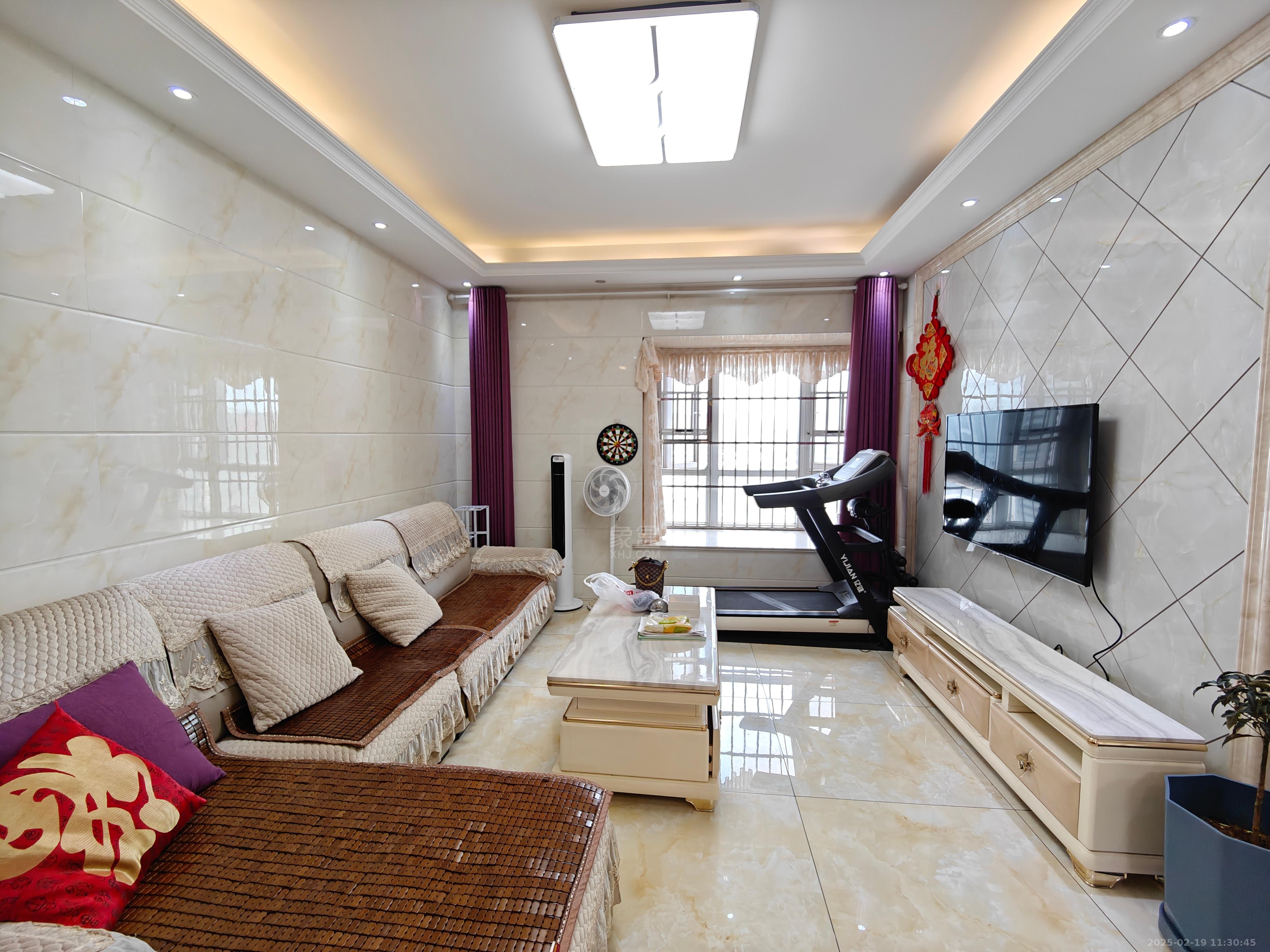 美的城二期 3室2厅2卫 1800.0元/月 美的城二期 3室2厅2卫 1800.0元/月室内图