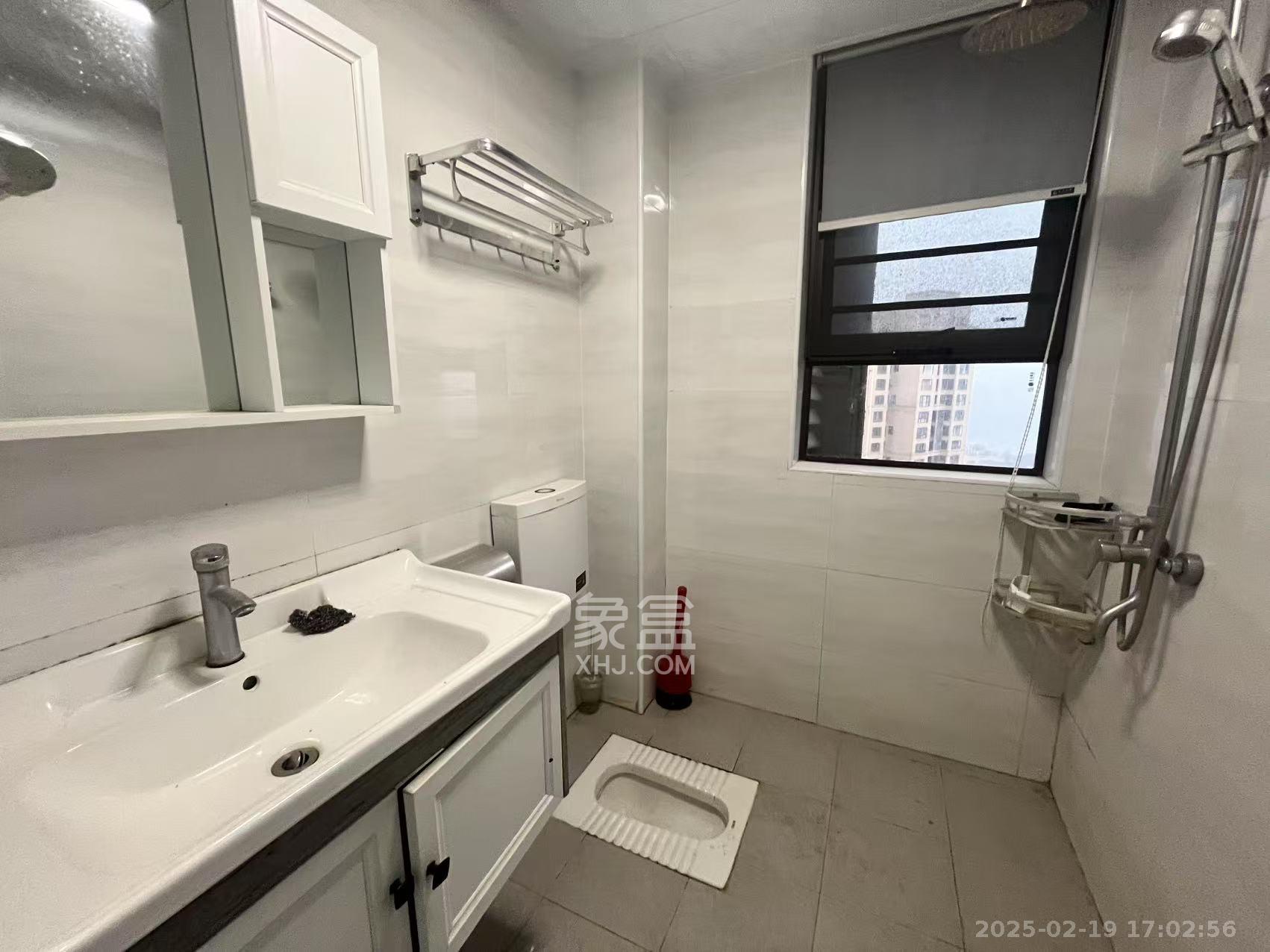 洋湖18克拉(旷远洋湖18克拉) 3室1厅1卫 2980.0元/月 洋湖18克拉(旷远洋湖18克拉) 3室1厅1卫 2980.0元/月室内图