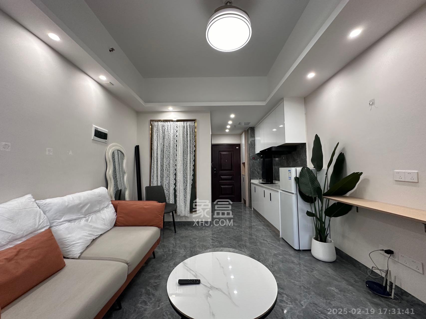 万润时光里  1室1厅1卫    2000.0元/月 万润时光里  1室1厅1卫    2000.0元/月室内图