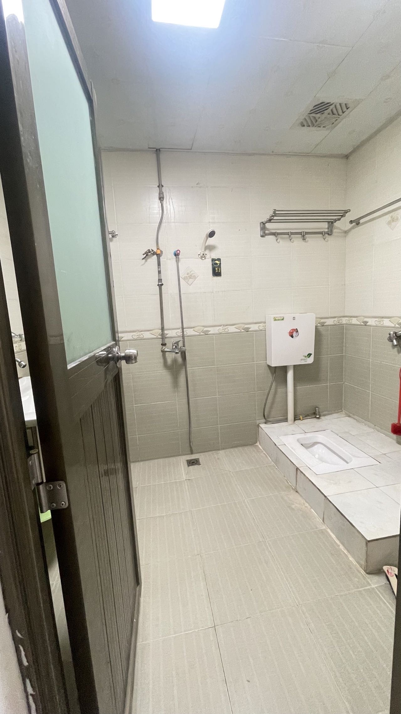 荣静大厦 3室2厅1卫 80.0万 荣静大厦 3室2厅1卫 80.0万客厅