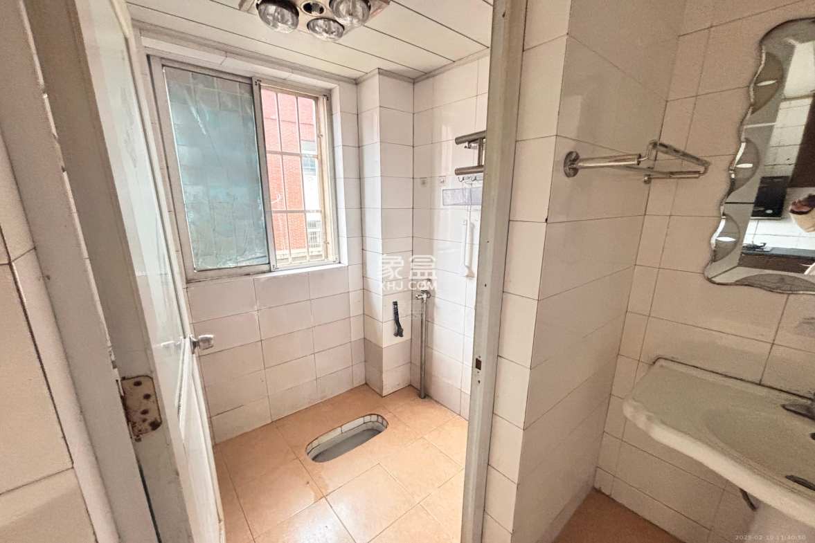 建宁购物公园 2室1厅1卫 1000.0元/月 建宁购物公园 2室1厅1卫 1000.0元/月室内图