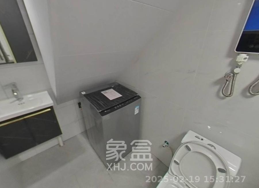 北辰时光里  2室2厅1卫   2200.00元/月室内图