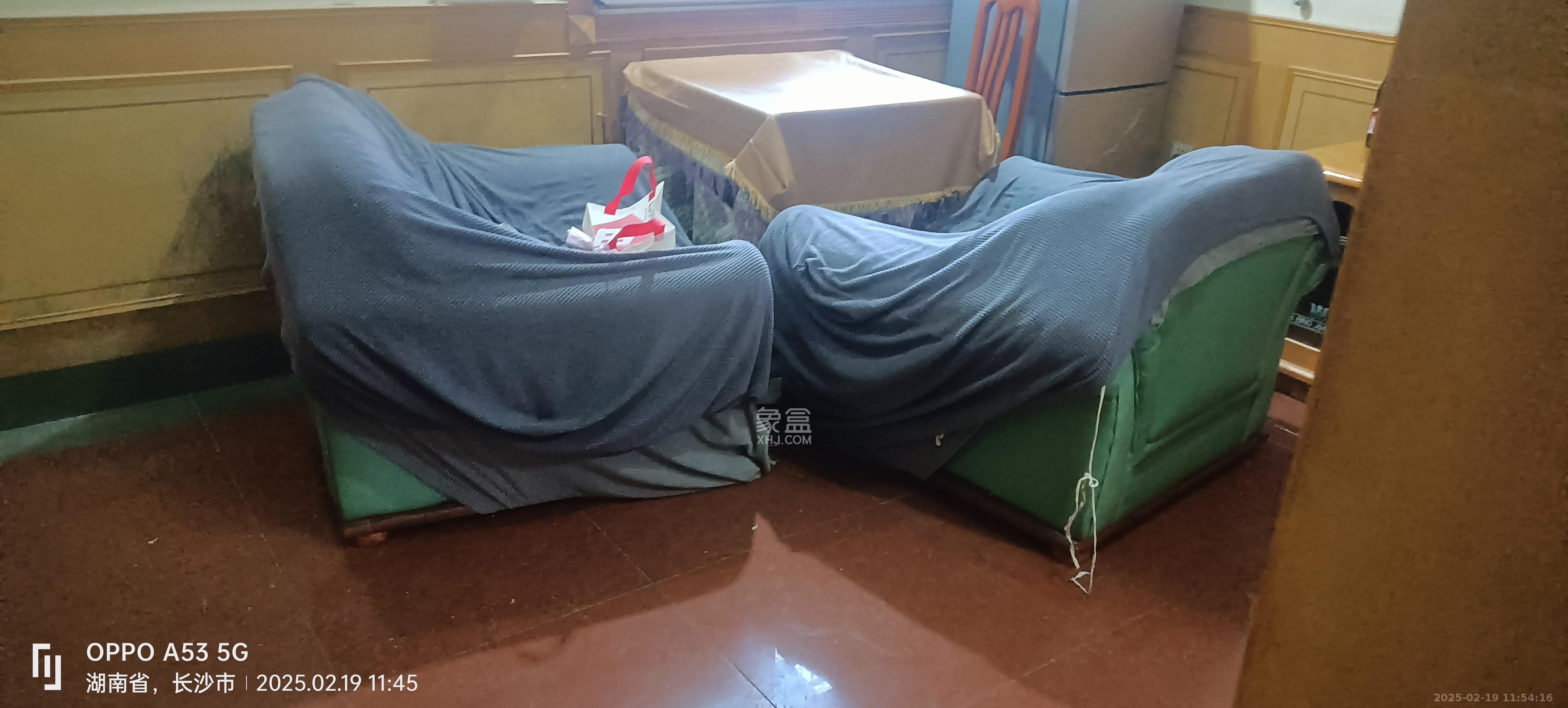 红旗社区  2室1厅1卫   1700.00元/月室内图