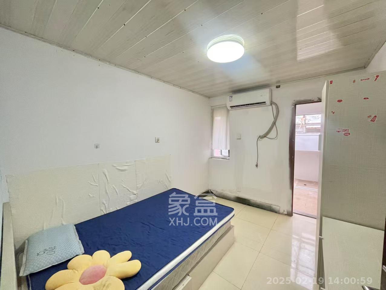 东方新城 6室0厅2卫 700.0元/月 东方新城 6室0厅2卫 700.0元/月室内图