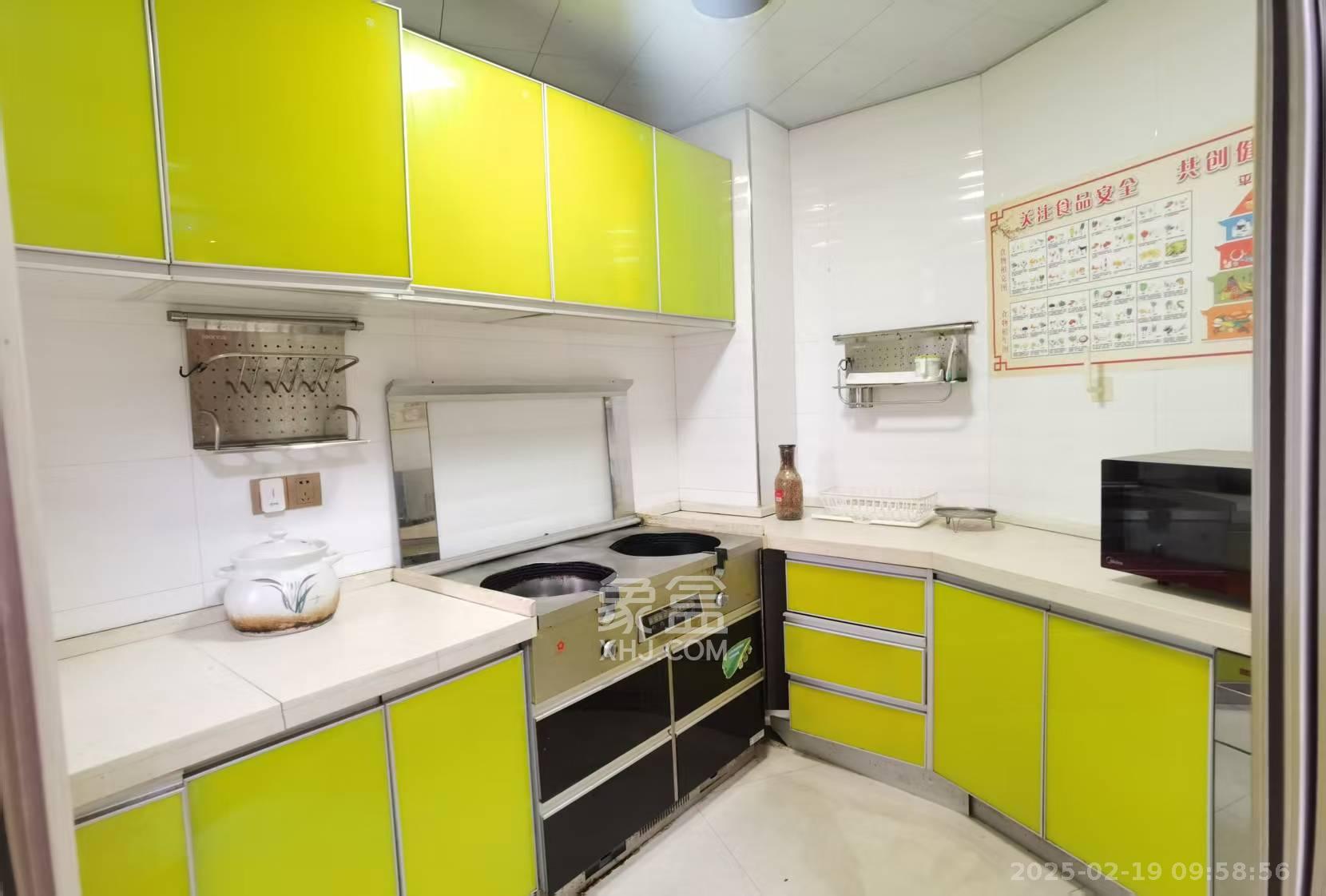 长沙玫瑰园 4室2厅2卫 2300.0元/月 长沙玫瑰园 4室2厅2卫 2300.0元/月室内图