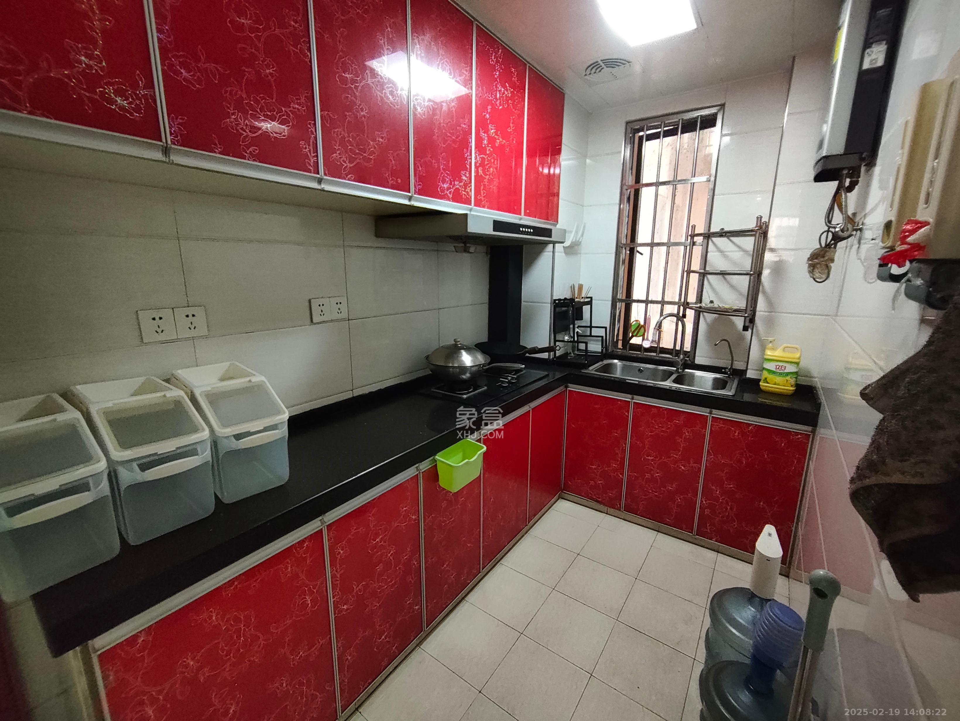 水映加州  4室2厅1卫    2100.0元/月室内图