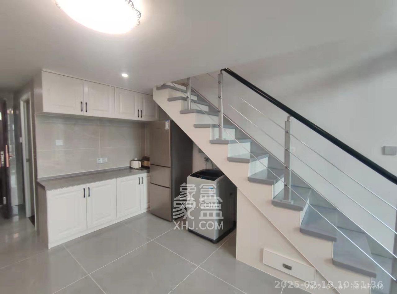 裕天国际商汇中心 1室1厅1卫 2200.0元/月 裕天国际商汇中心 1室1厅1卫 2200.0元/月室内图