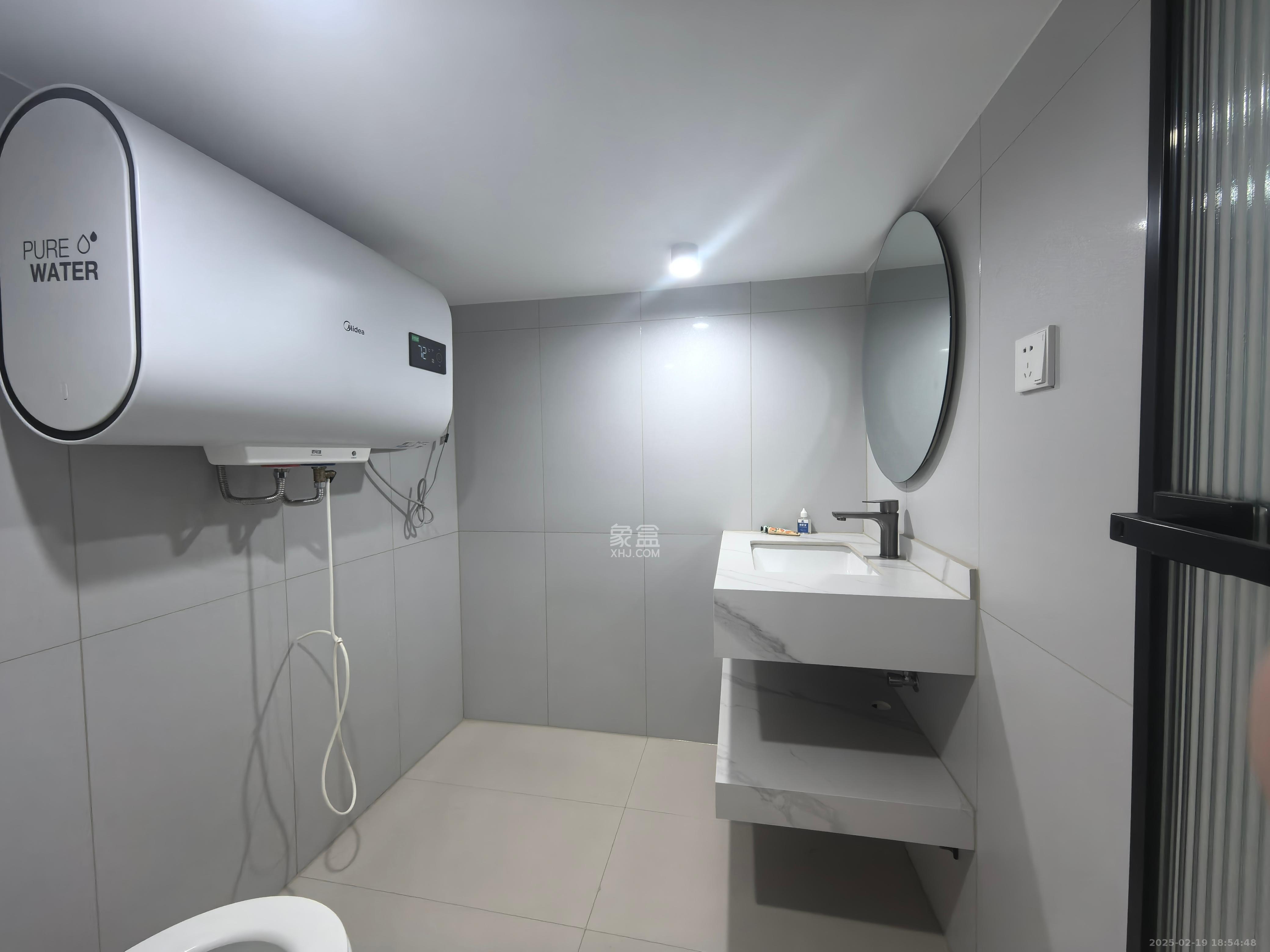 京武浪琴山三期(京武中心) 1室1厅2卫 4000.0元/月 京武浪琴山三期(京武中心) 1室1厅2卫 4000.0元/月室内图