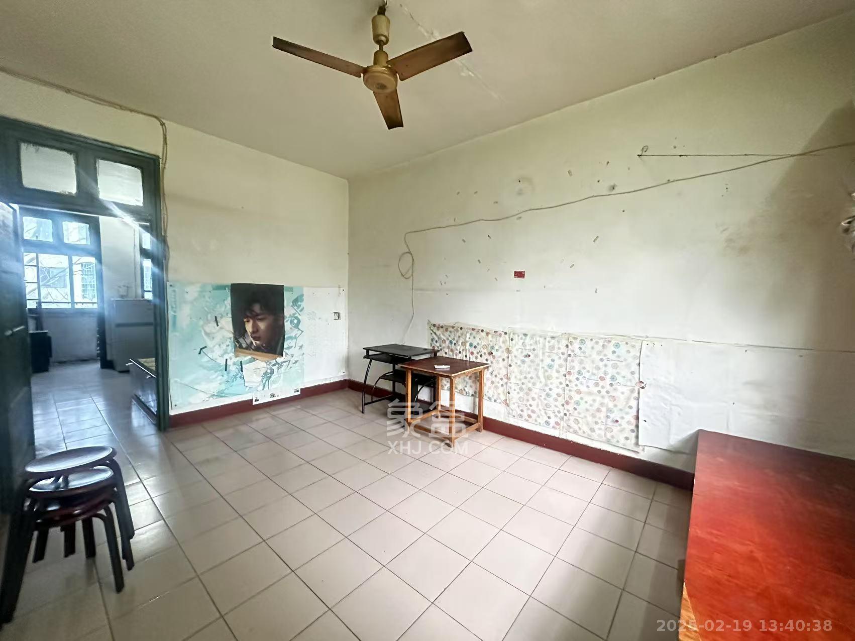 妹子山社区(曙光社区) 1室1厅1卫 1200.0元/月 妹子山社区(曙光社区) 1室1厅1卫 1200.0元/月室内图