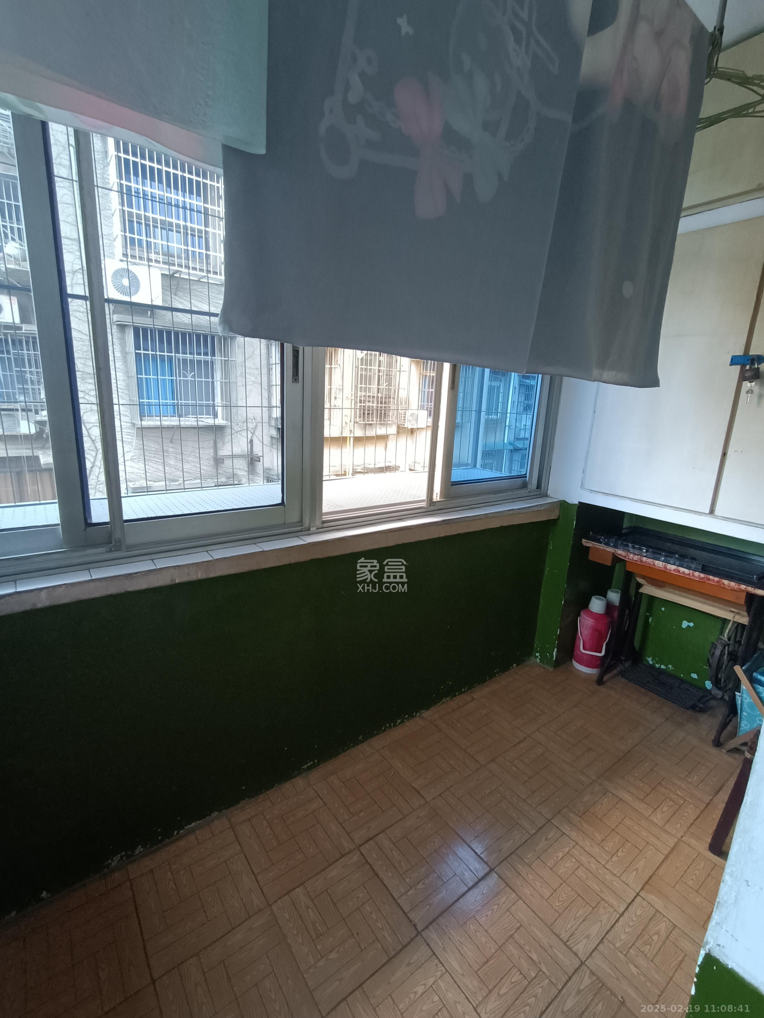 湖橡宿舍/湖橡小区  2室1厅1卫    1350.0元/月 湖橡宿舍/湖橡小区  2室1厅1卫    1350.0元/月室内图