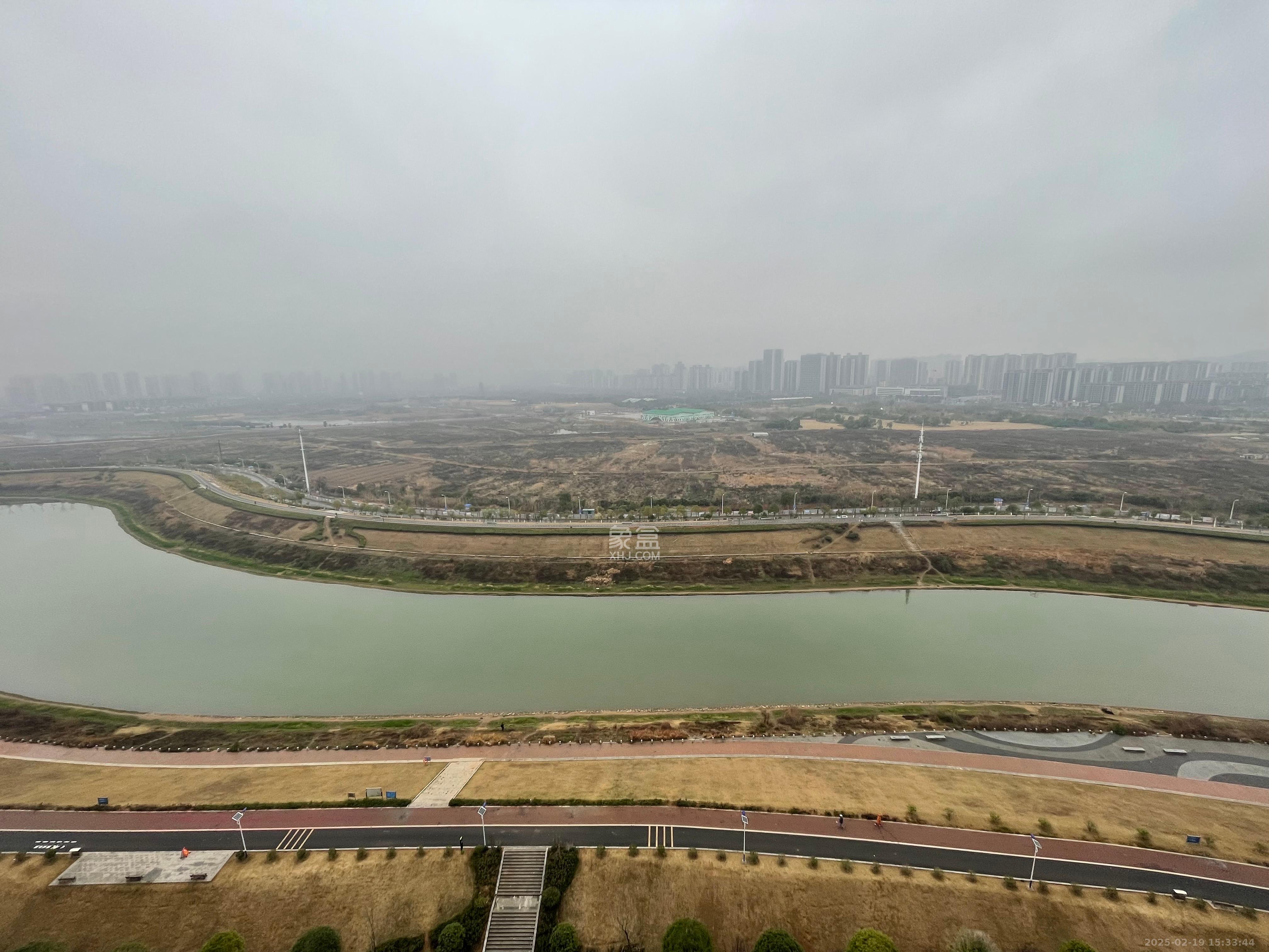 华润橡树湾  3室2厅1卫   2400.00元/月室内图