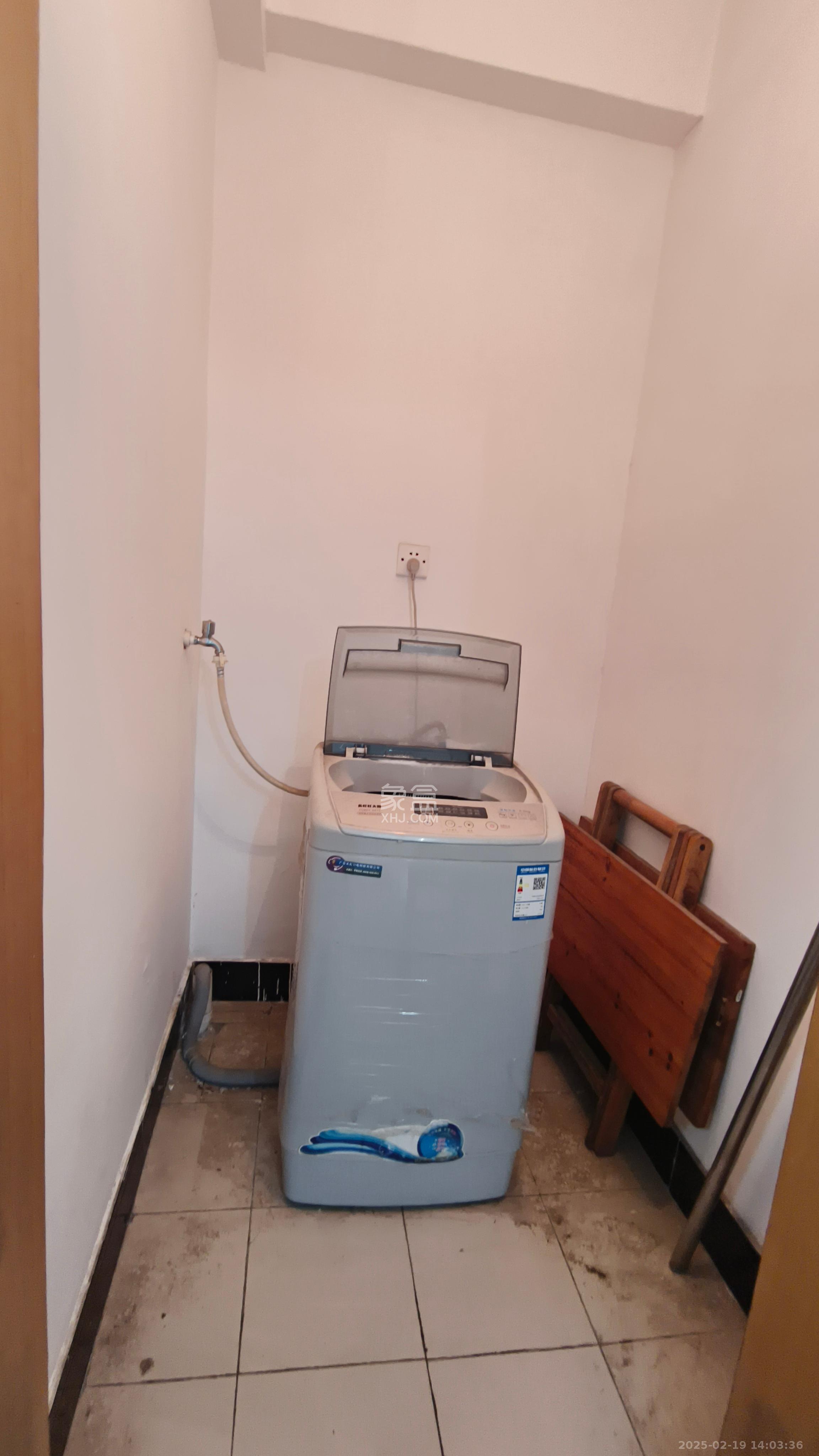 化油器厂宿舍 2室1厅1卫 1600.0元/月 化油器厂宿舍 2室1厅1卫 1600.0元/月室内图