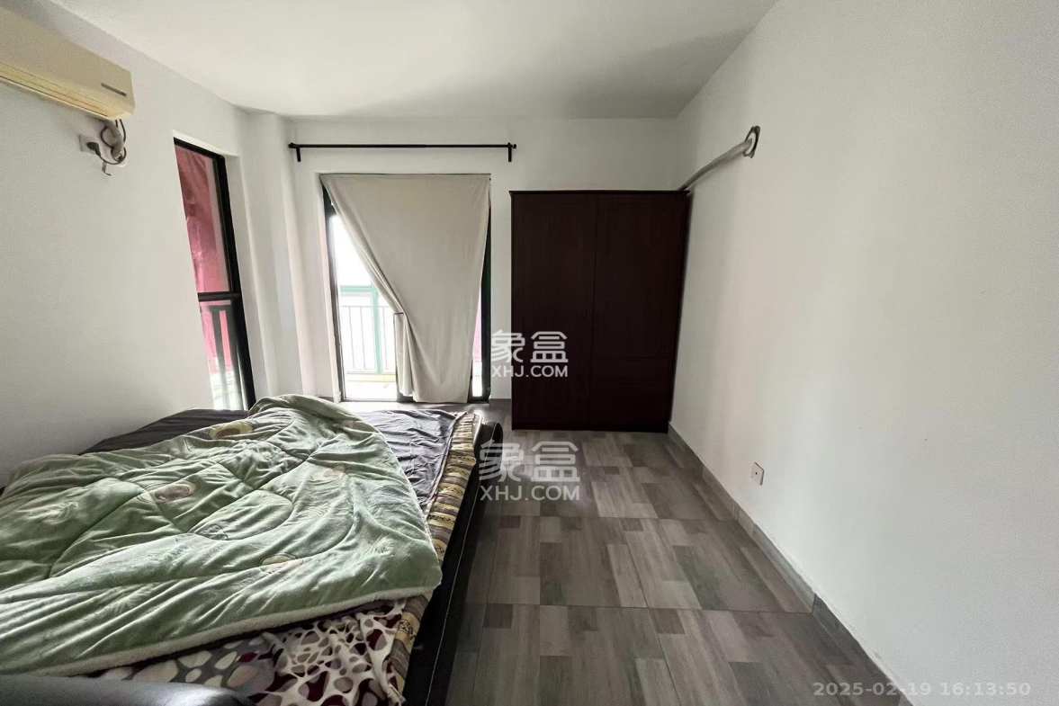 浏阳河畔家园  2室2厅2卫    2500.0元/月 浏阳河畔家园  2室2厅2卫    2500.0元/月室内图