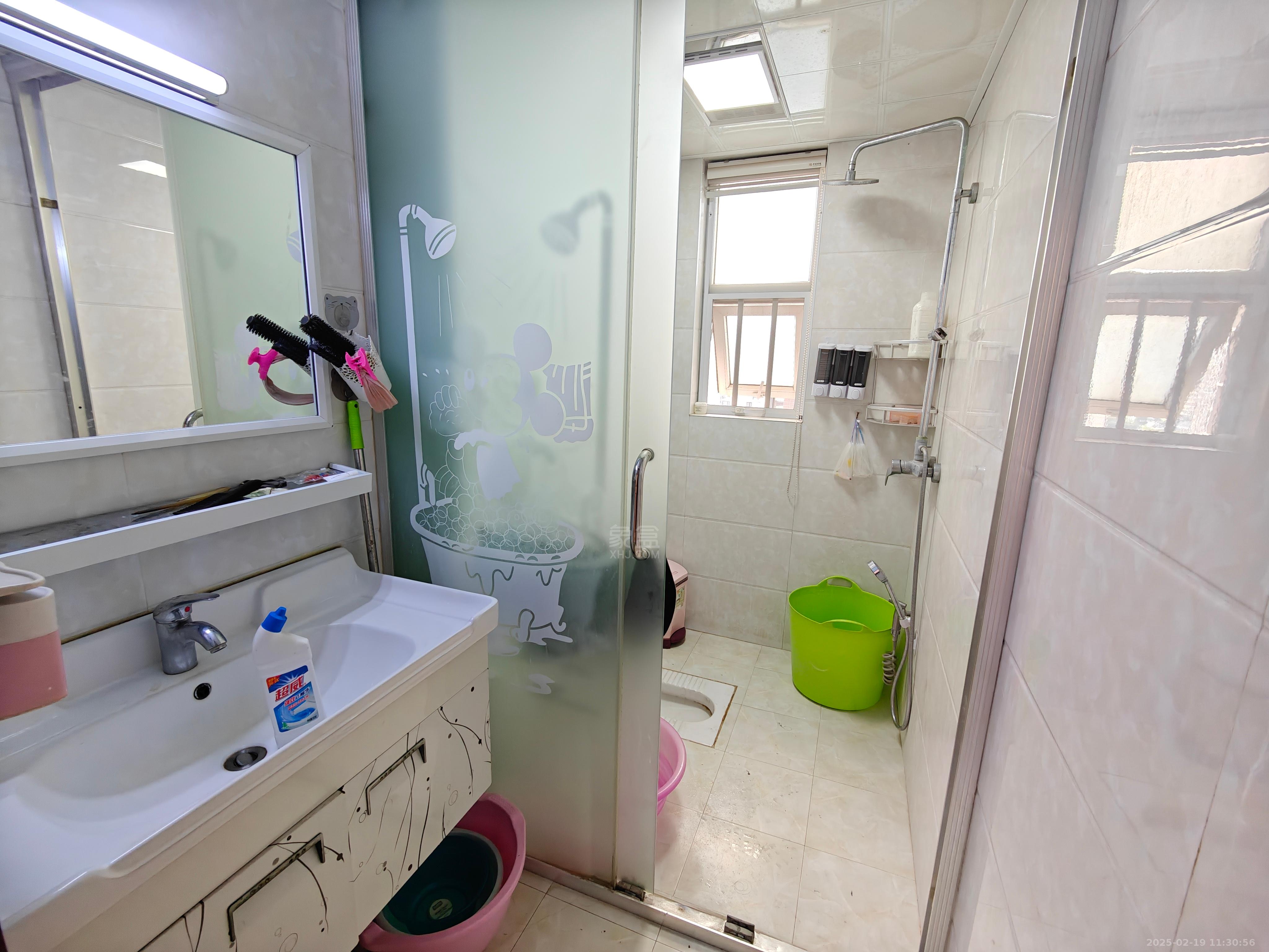 美的城二期 3室2厅2卫 1800.0元/月 美的城二期 3室2厅2卫 1800.0元/月室内图