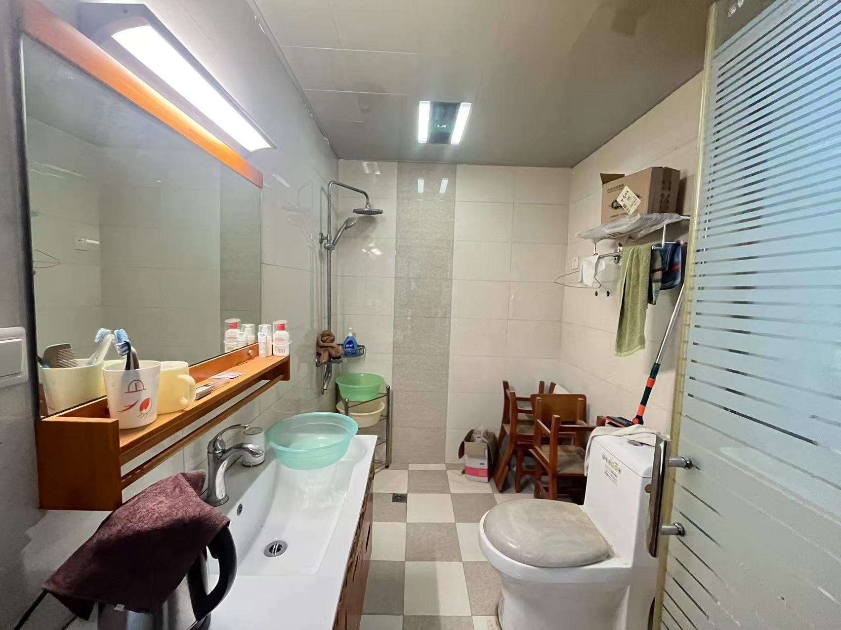 金谷家园  4室2厅2卫    1500.0元/月 金谷家园  4室2厅2卫    1500.0元/月室内图