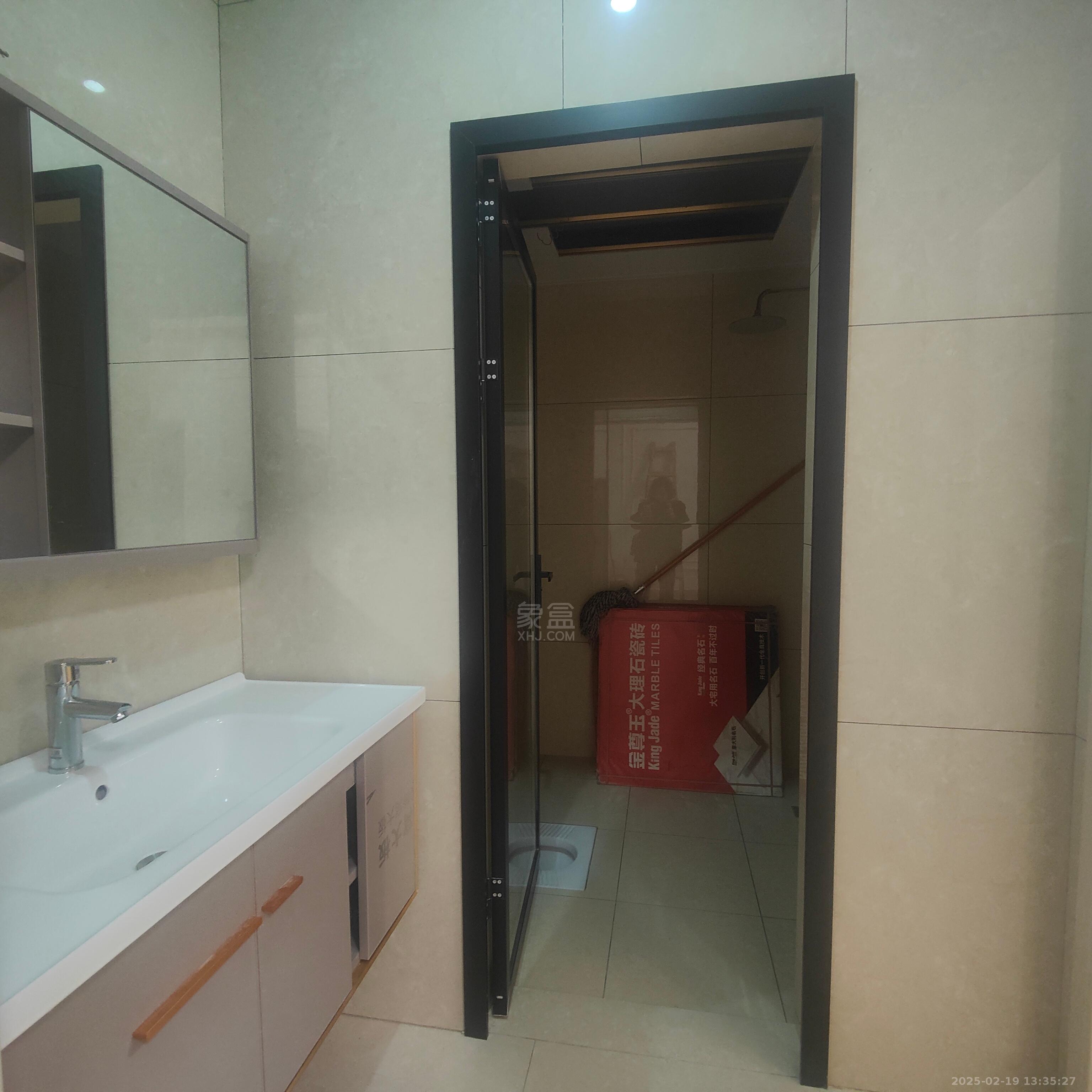 尚格广场  2室2厅1卫    2200.0元/月 尚格广场  2室2厅1卫    2200.0元/月室内图