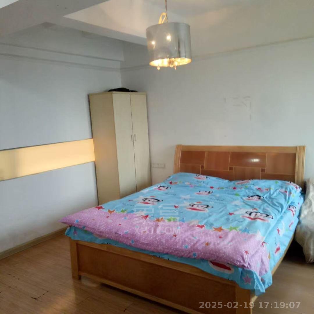 福鑫大厦 1室1厅1卫 1000.0元/月 福鑫大厦 1室1厅1卫 1000.0元/月室内图