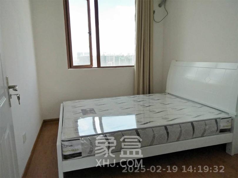 万里时代  4室2厅2卫   2800.00元/月室内图