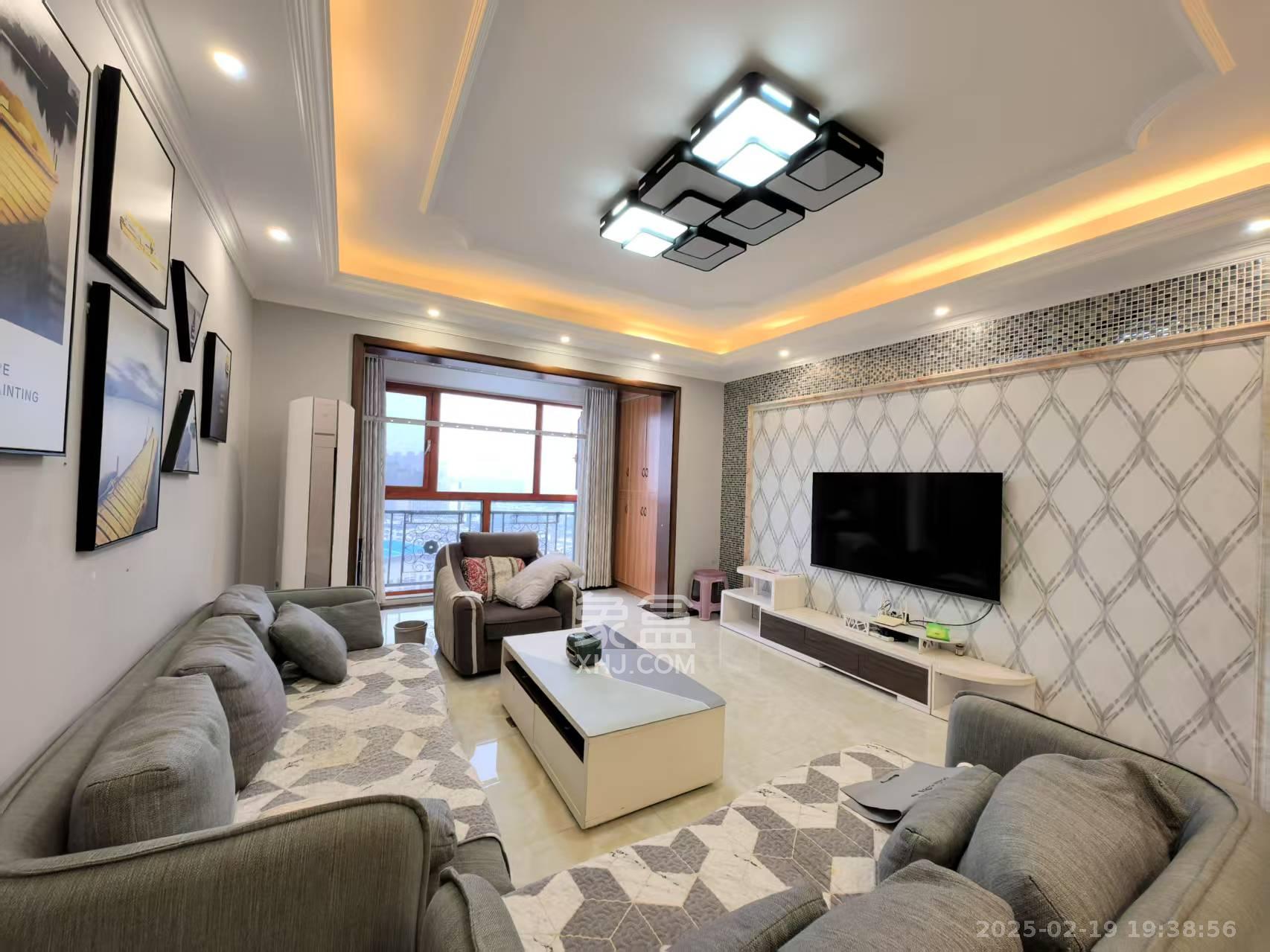 东方名苑臻锦园  3室2厅2卫    2800.0元/月 东方名苑臻锦园  3室2厅2卫    2800.0元/月