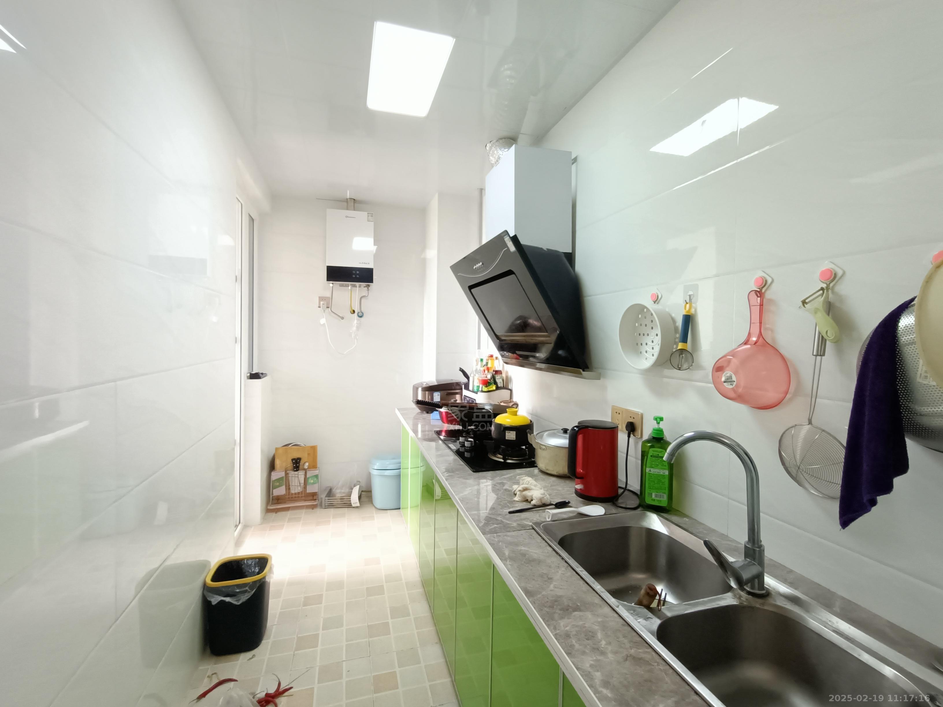 美的城四期 3室2厅1卫 1600.0元/月 美的城四期 3室2厅1卫 1600.0元/月室内图