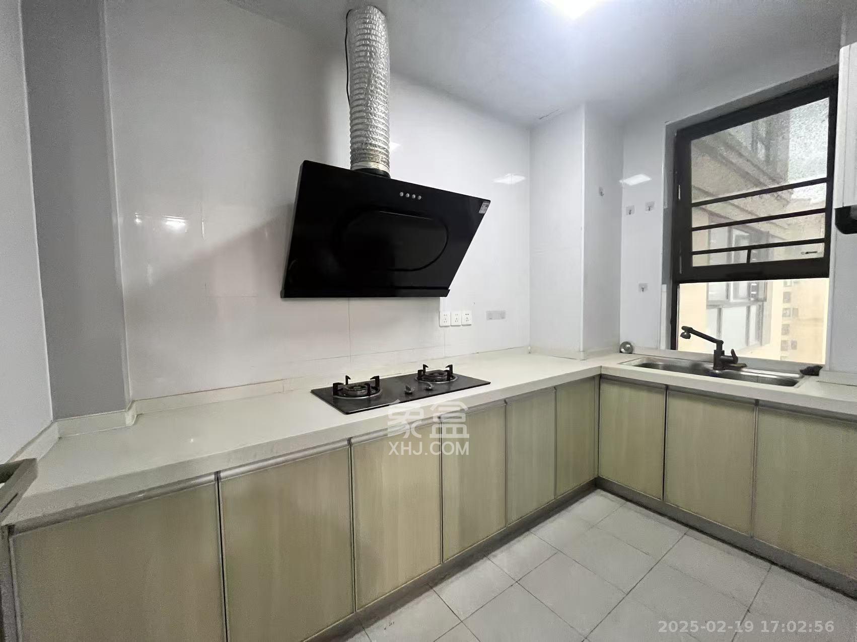 洋湖18克拉(旷远洋湖18克拉) 3室1厅1卫 2980.0元/月 洋湖18克拉(旷远洋湖18克拉) 3室1厅1卫 2980.0元/月室内图