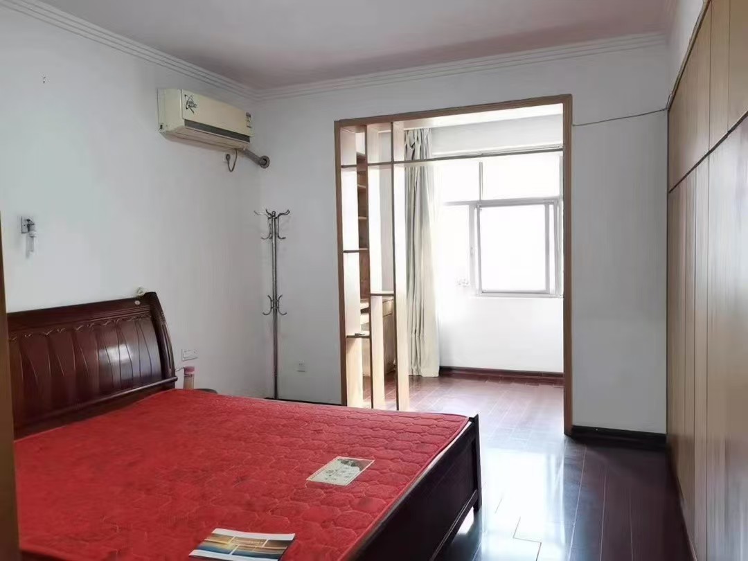 赫山办事处赫山社区云峰小区 2室2厅1卫 980.0元/月 赫山办事处赫山社区云峰小区 2室2厅1卫 980.0元/月室内图