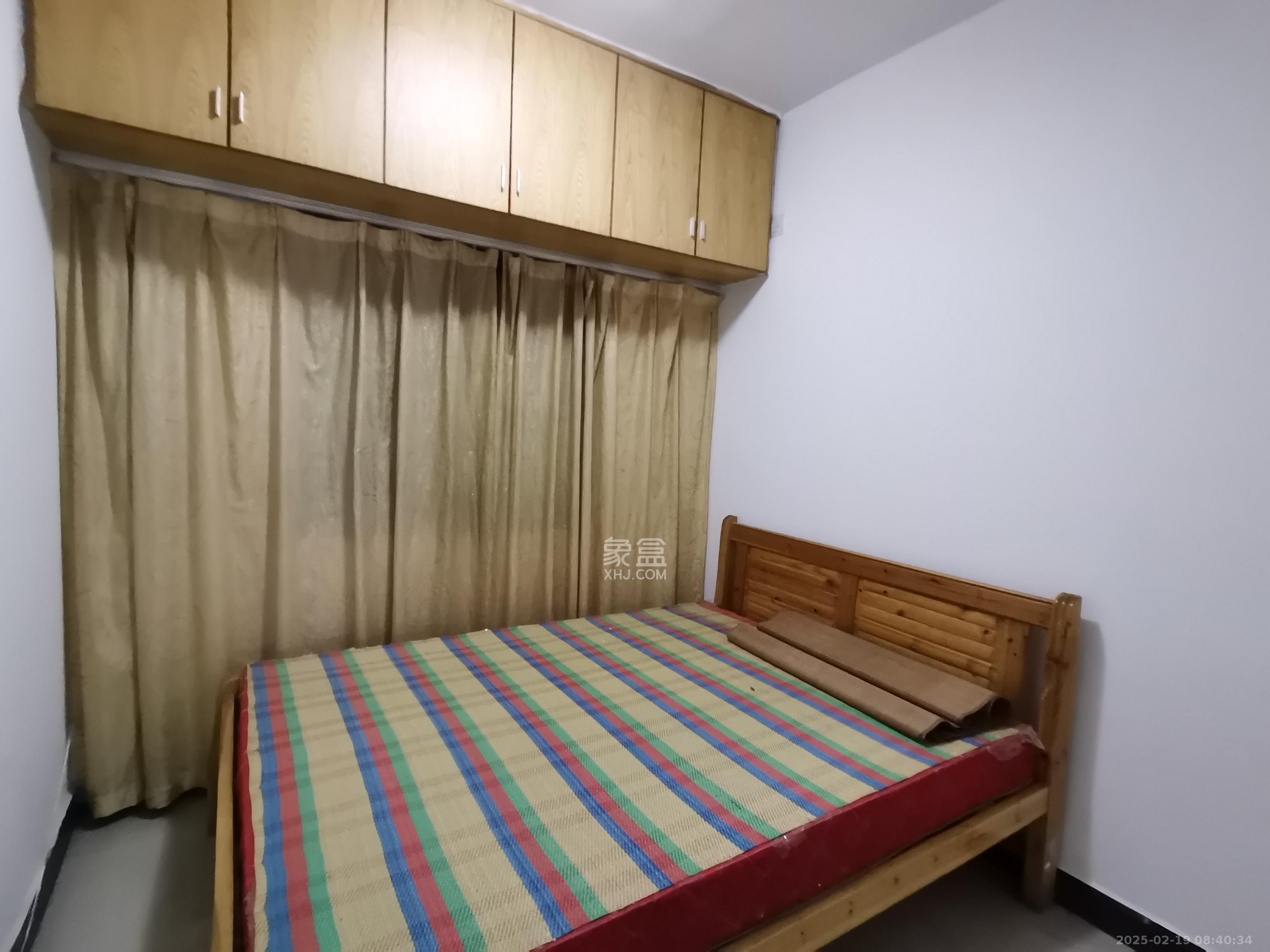 华天LOHO小镇  2室2厅1卫    1200.0元/月 华天LOHO小镇  2室2厅1卫    1200.0元/月室内图