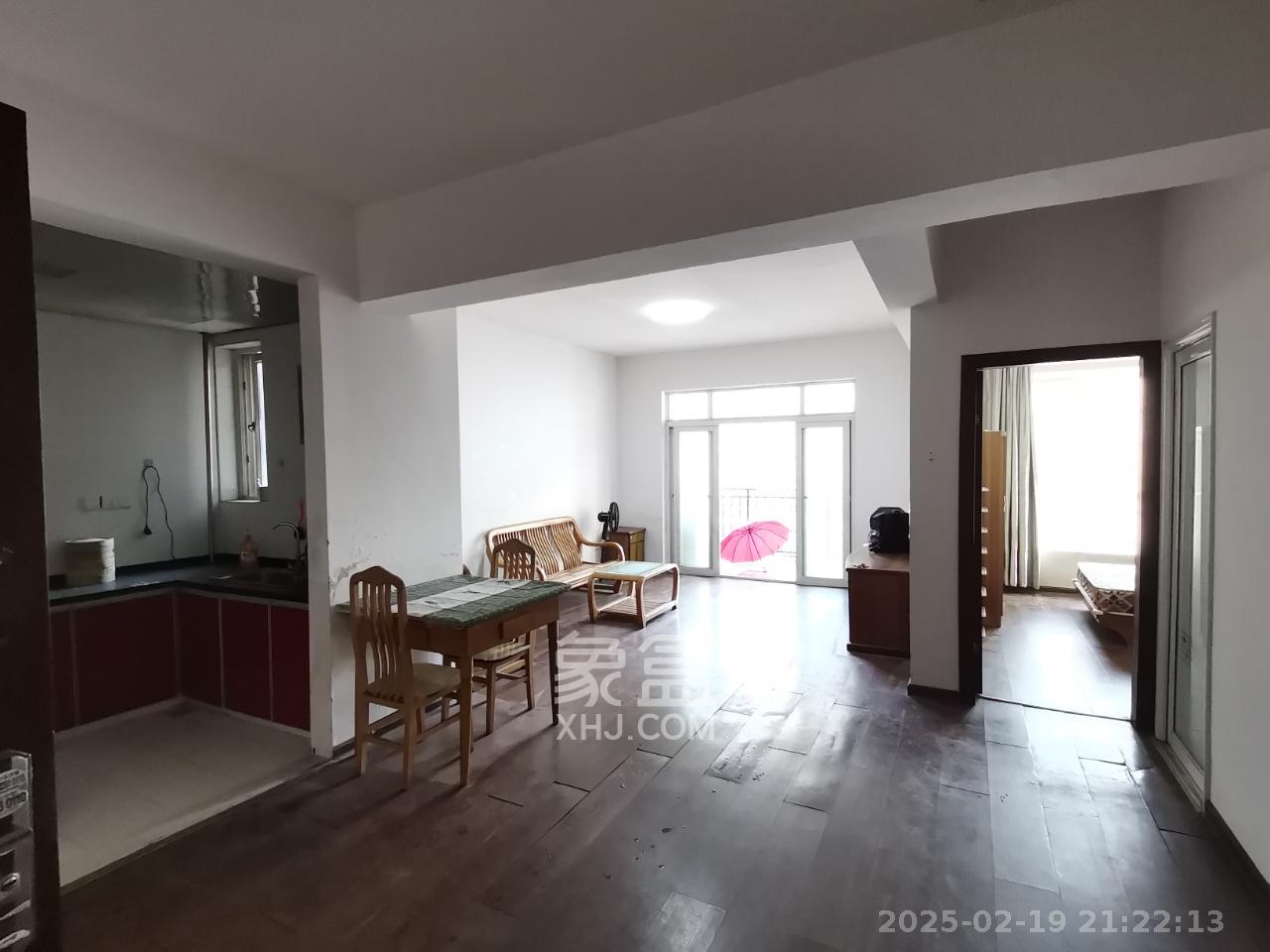 中房F联邦  1室2厅1卫   1800.00元/月室内图