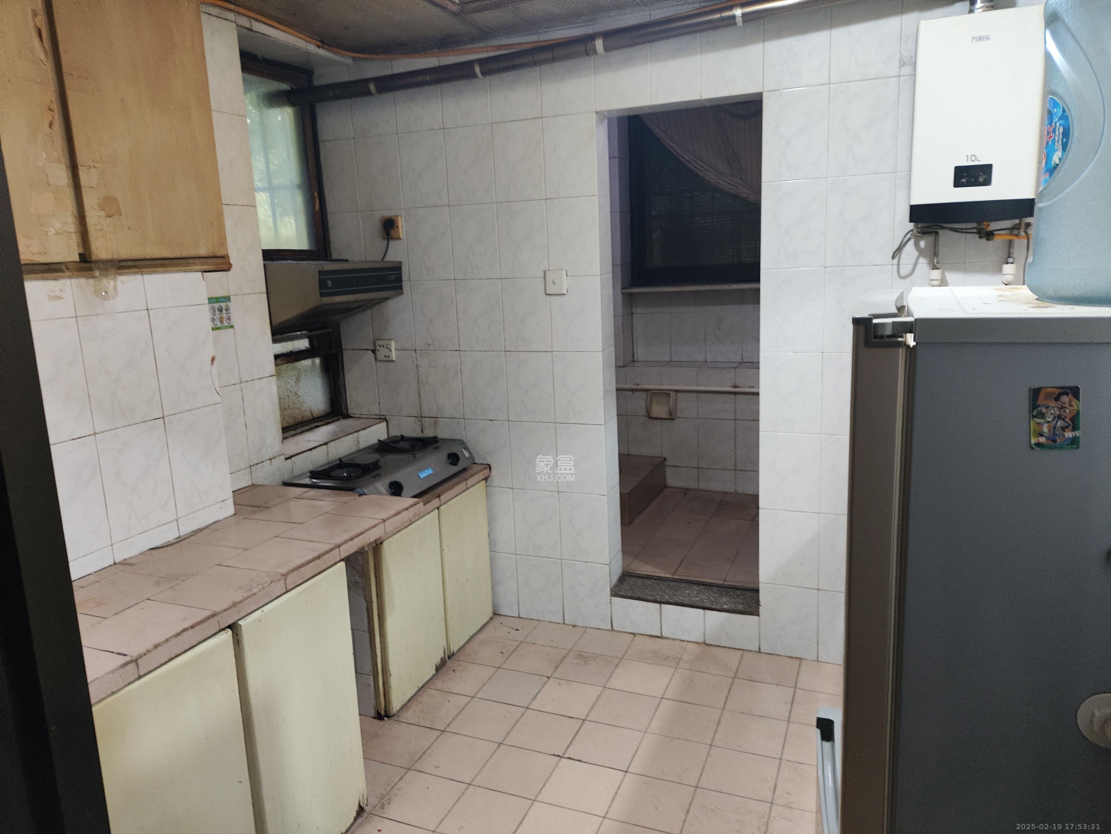 73分局(电信宿舍) 3室1厅1卫 2100.0元/月 73分局(电信宿舍) 3室1厅1卫 2100.0元/月室内图