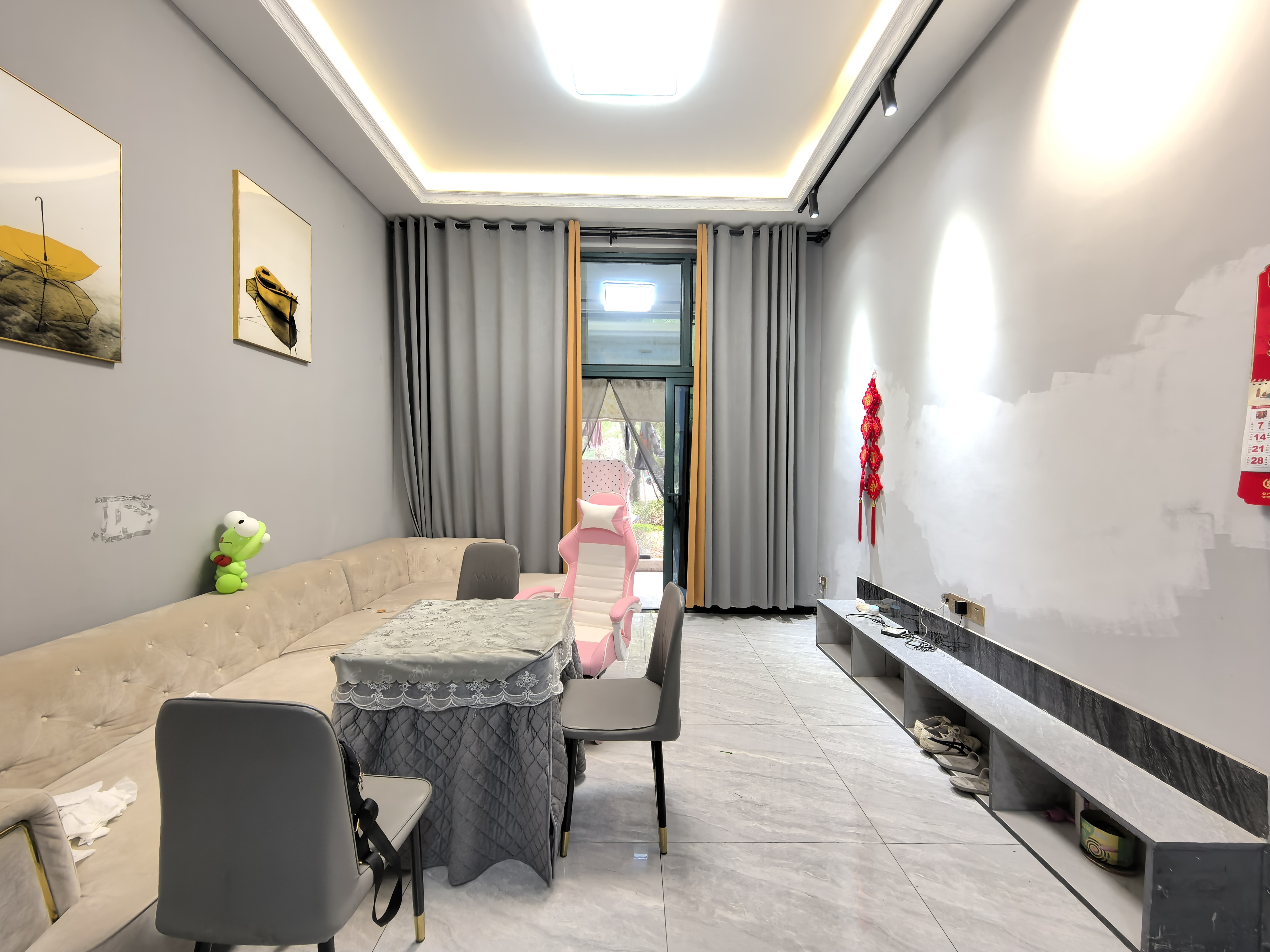 恒大绿洲 1室1厅1卫 1400.0元/月 恒大绿洲 1室1厅1卫 1400.0元/月室内图