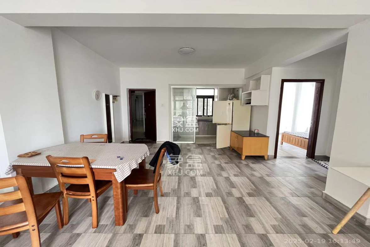 浏阳河畔家园  2室2厅2卫    2500.0元/月 浏阳河畔家园  2室2厅2卫    2500.0元/月室内图