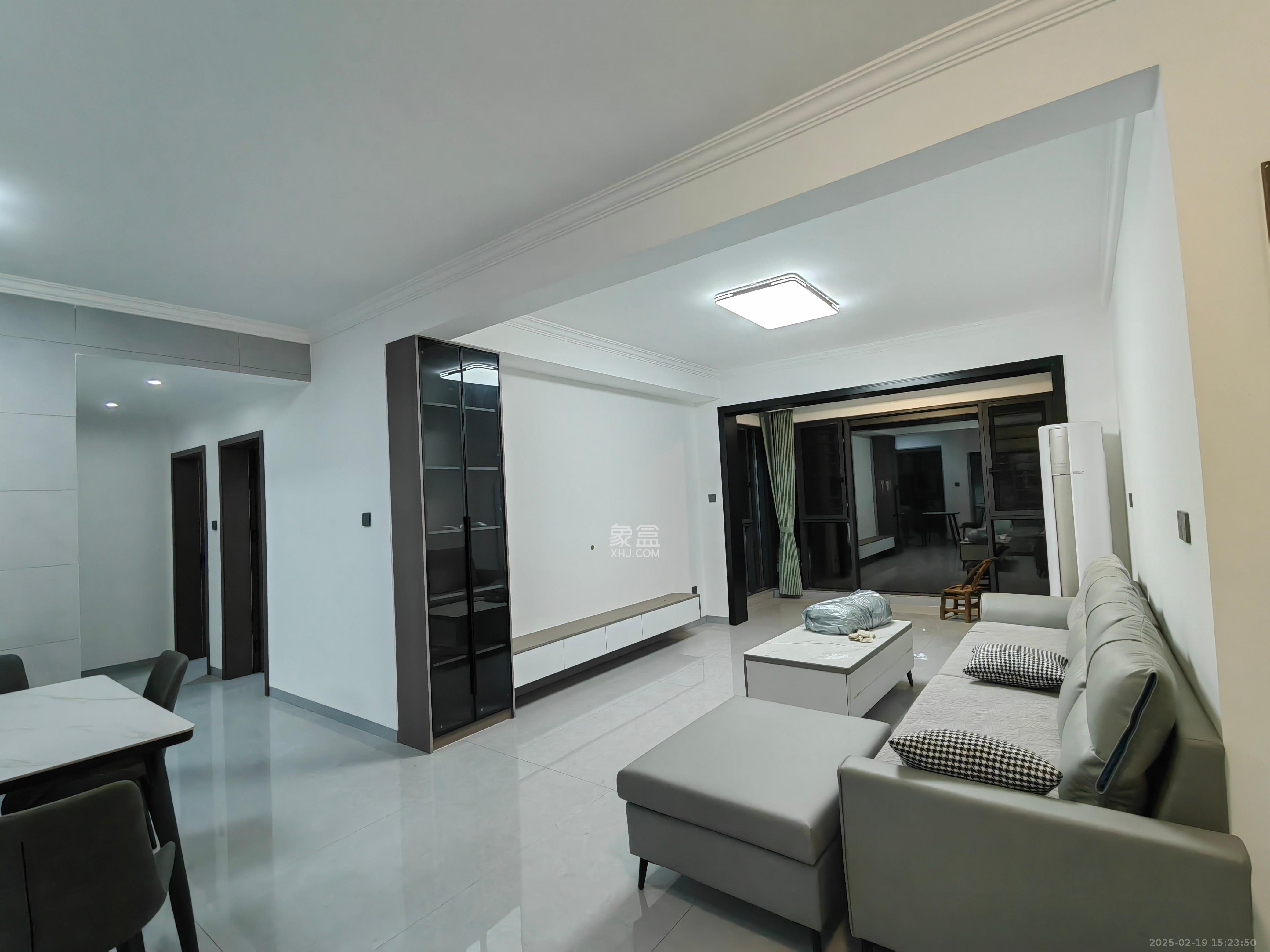 惟智园安置小区 5室2厅2卫 2800.0元/月 惟智园安置小区 5室2厅2卫 2800.0元/月室内图