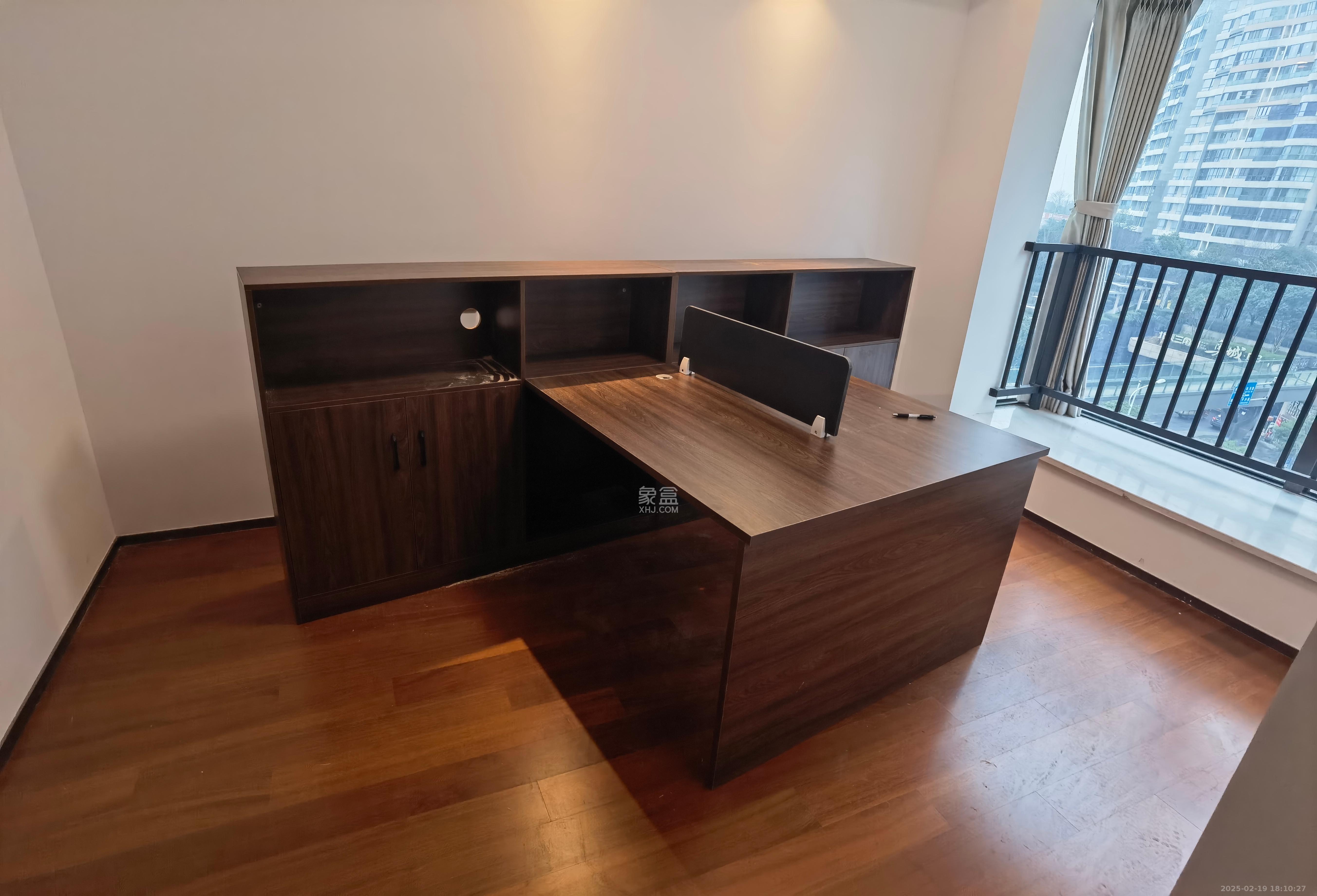 北辰瀚江府  4室2厅2卫   7500.00元/月室内图