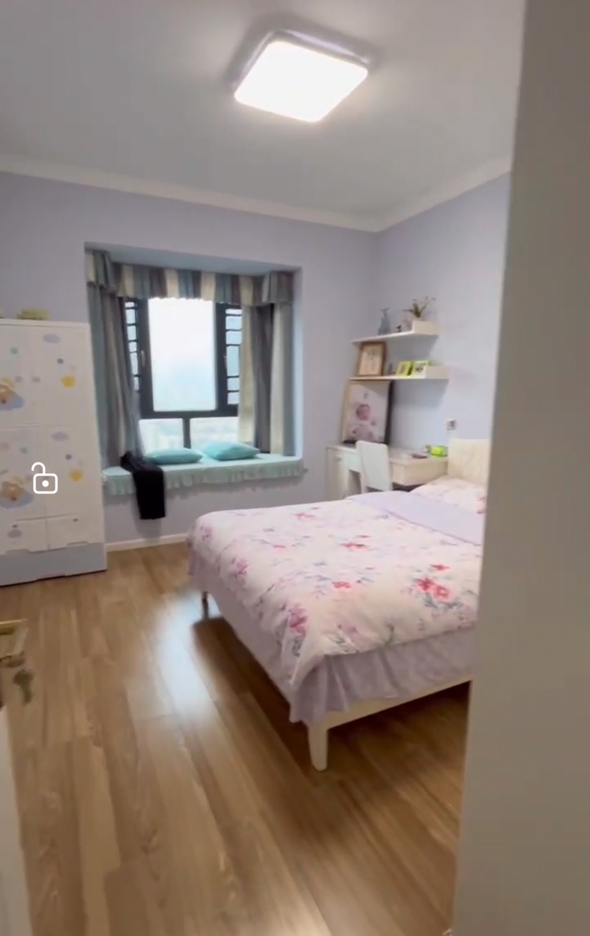 人济星城 3室2厅2卫 68.8万 人济星城 3室2厅2卫 68.8万客厅