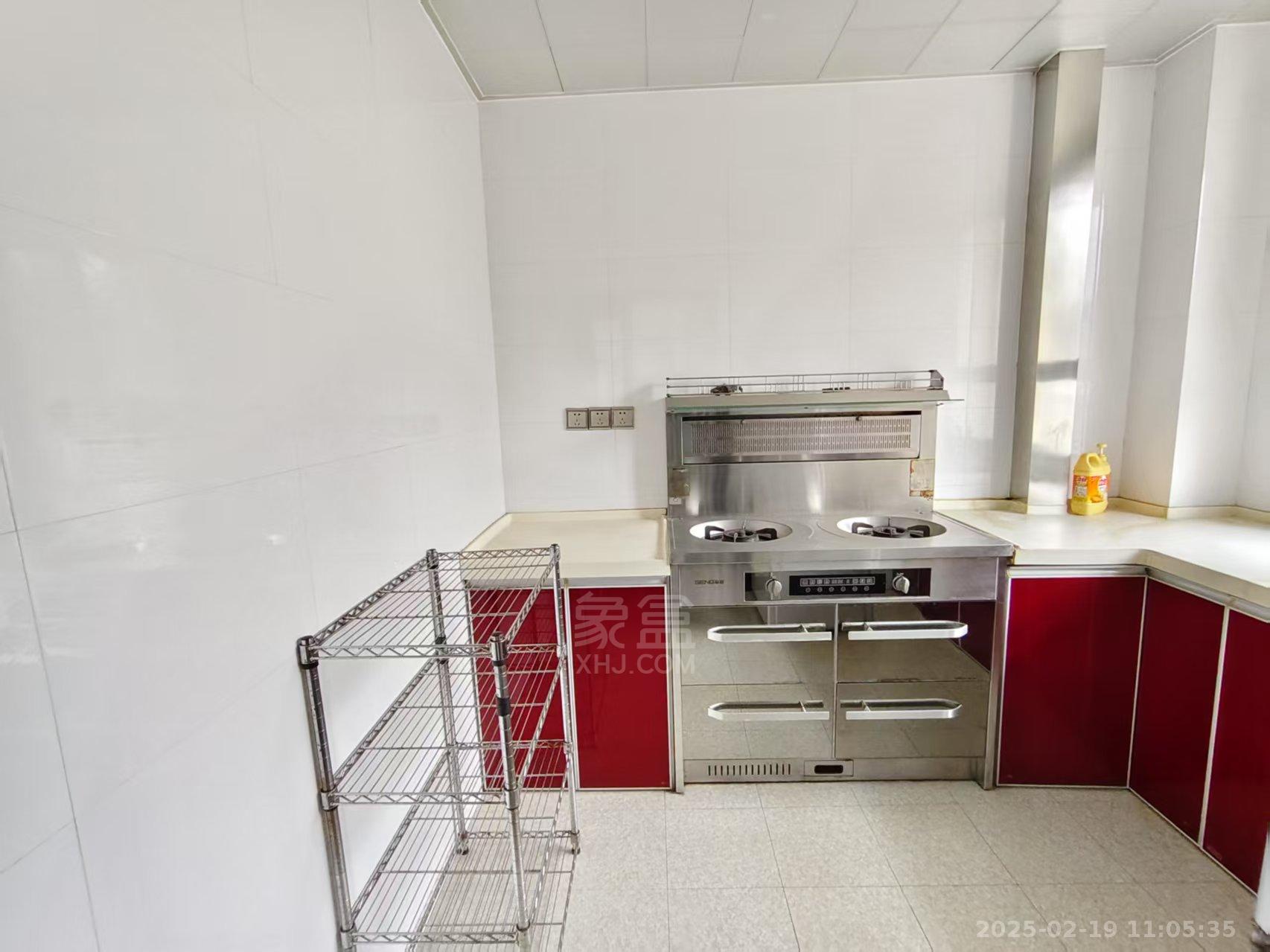 地税新村 3室2厅2卫 1600.0元/月 地税新村 3室2厅2卫 1600.0元/月室内图