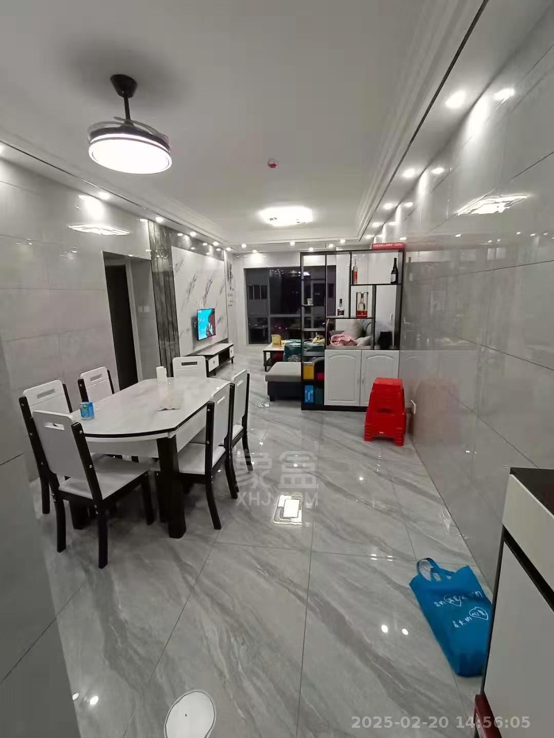 山水洲城华晨第一城 2室2厅1卫 1600.0元/月 山水洲城华晨第一城 2室2厅1卫 1600.0元/月室内图