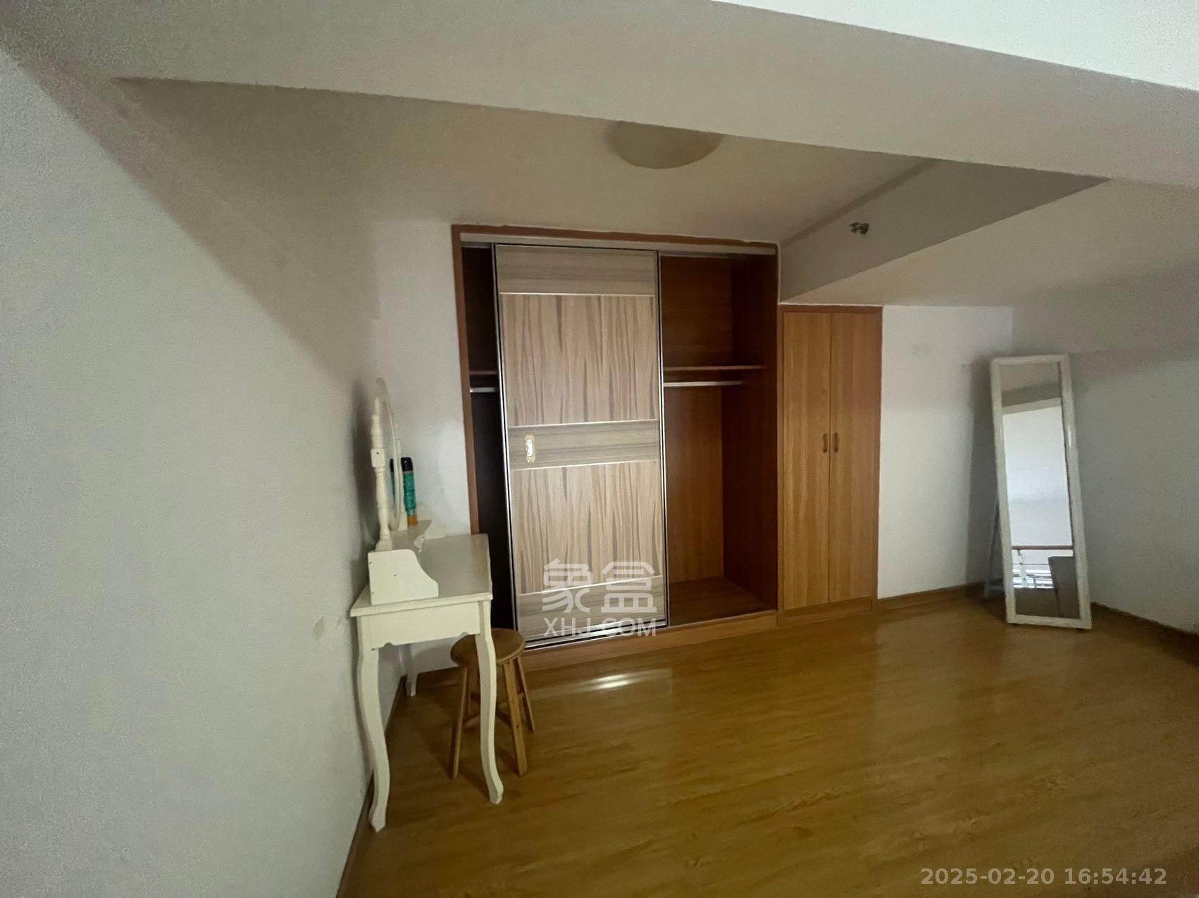 中建芙蓉嘉苑 1室1厅1卫 1600.0元/月 中建芙蓉嘉苑 1室1厅1卫 1600.0元/月室内图