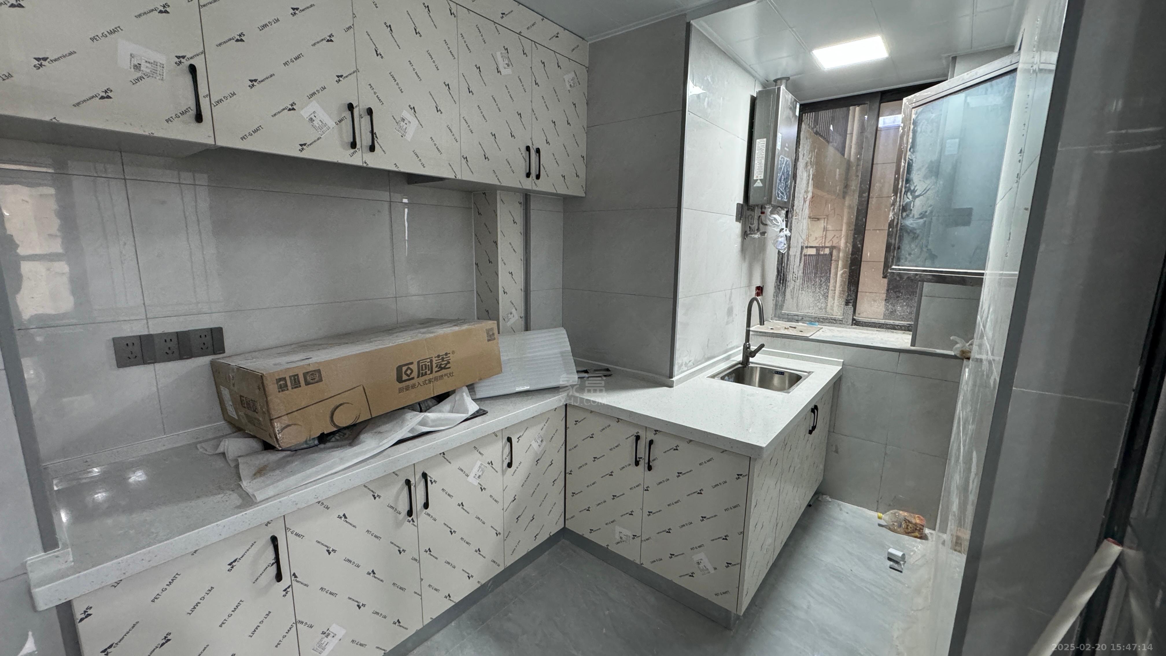 中海学府里 3室1厅1卫 2000.0元/月 中海学府里 3室1厅1卫 2000.0元/月室内图