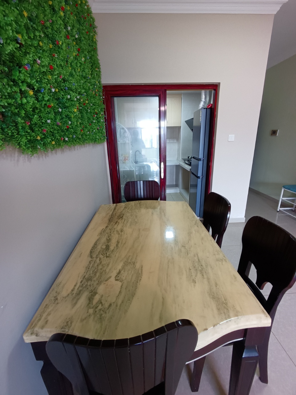 中交怡湖雅苑 3室2厅1卫 2800.0元/月 中交怡湖雅苑 3室2厅1卫 2800.0元/月室内图