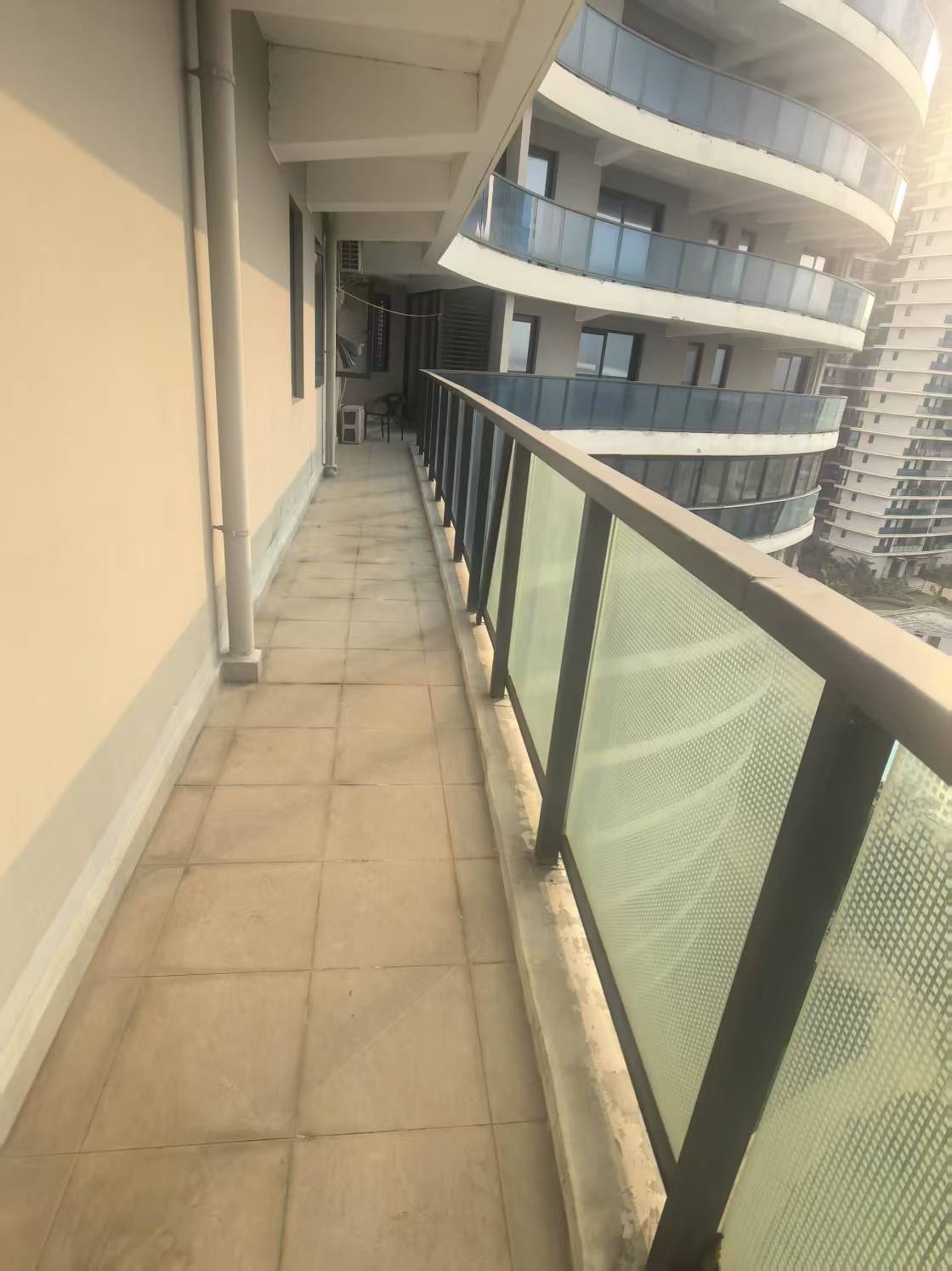 海域阳光(一二期)  6室3厅3卫    12000.0元/月 海域阳光(一二期)  6室3厅3卫    12000.0元/月室内图