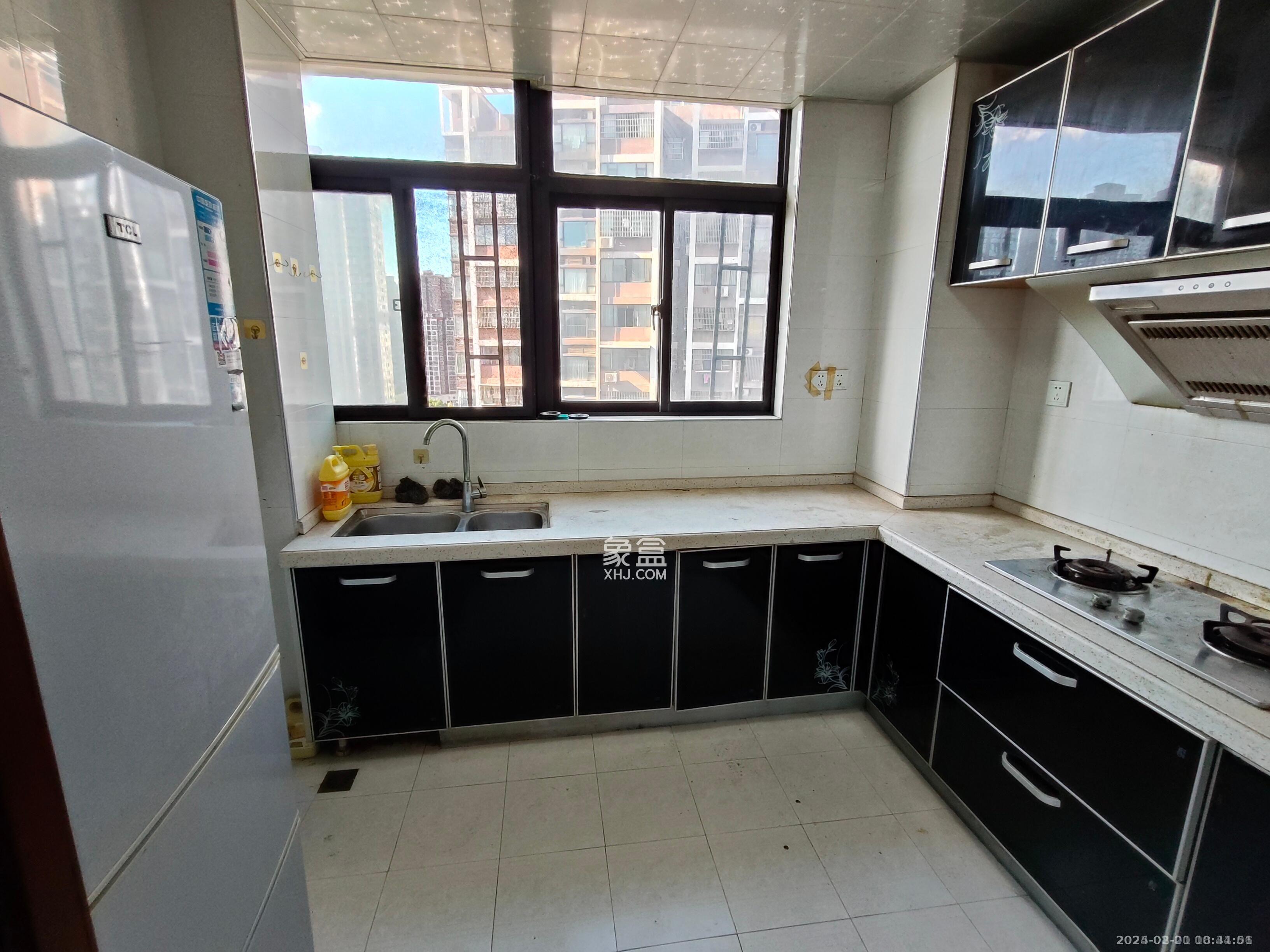 幸福里润城（幸福里二期）  3室2厅2卫    1680.0元/月室内图