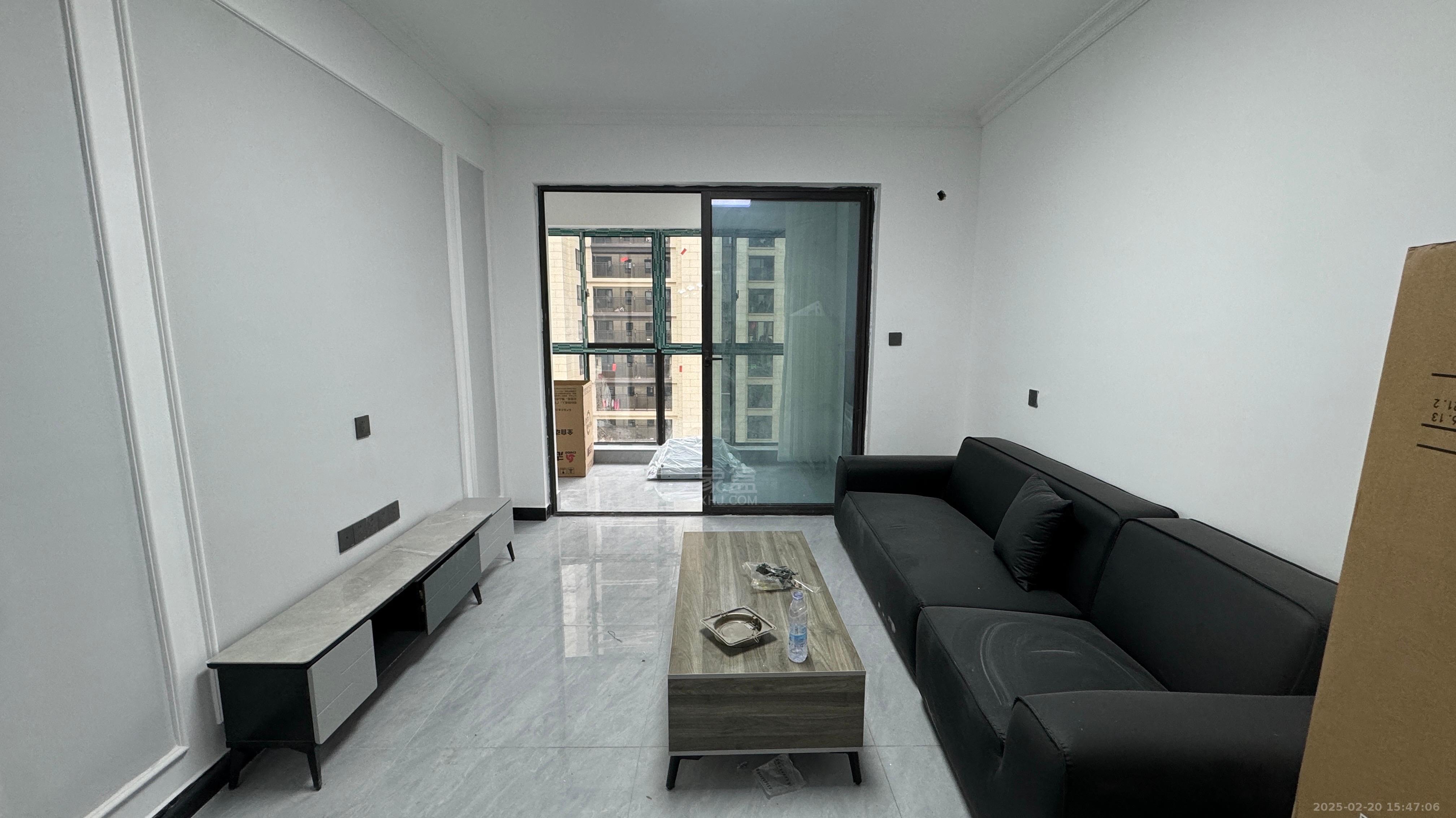 中海学府里 3室1厅1卫 2000.0元/月 中海学府里 3室1厅1卫 2000.0元/月室内图