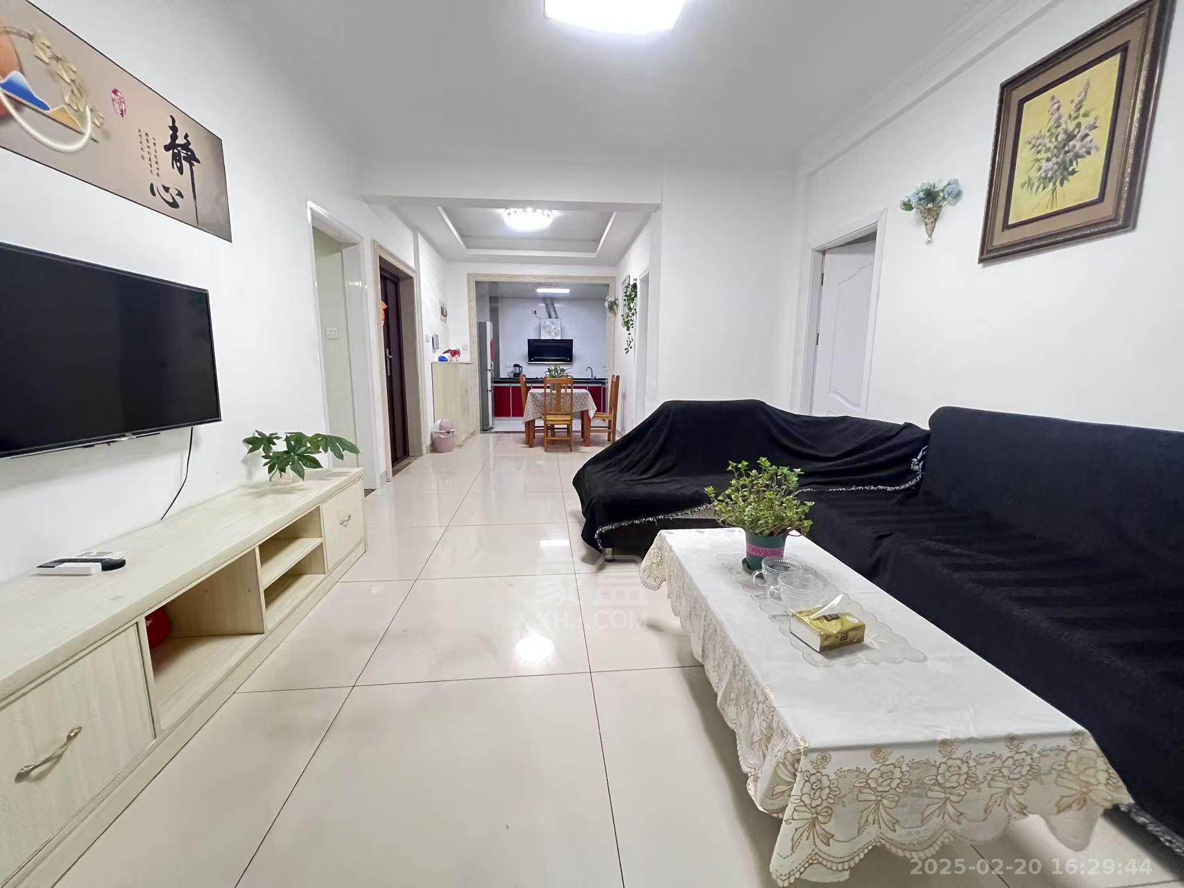 金碧花园 2室1厅1卫 1600.0元/月 金碧花园 2室1厅1卫 1600.0元/月室内图