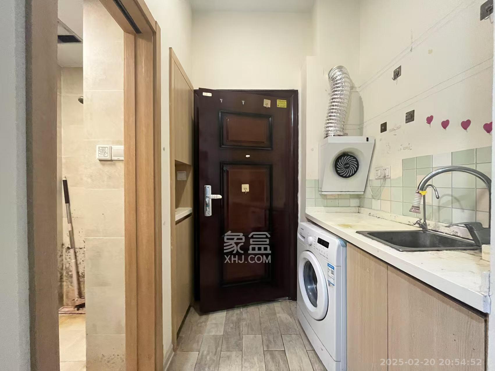 兰亭湾畔 1室1厅1卫 1200.0元/月 兰亭湾畔 1室1厅1卫 1200.0元/月室内图